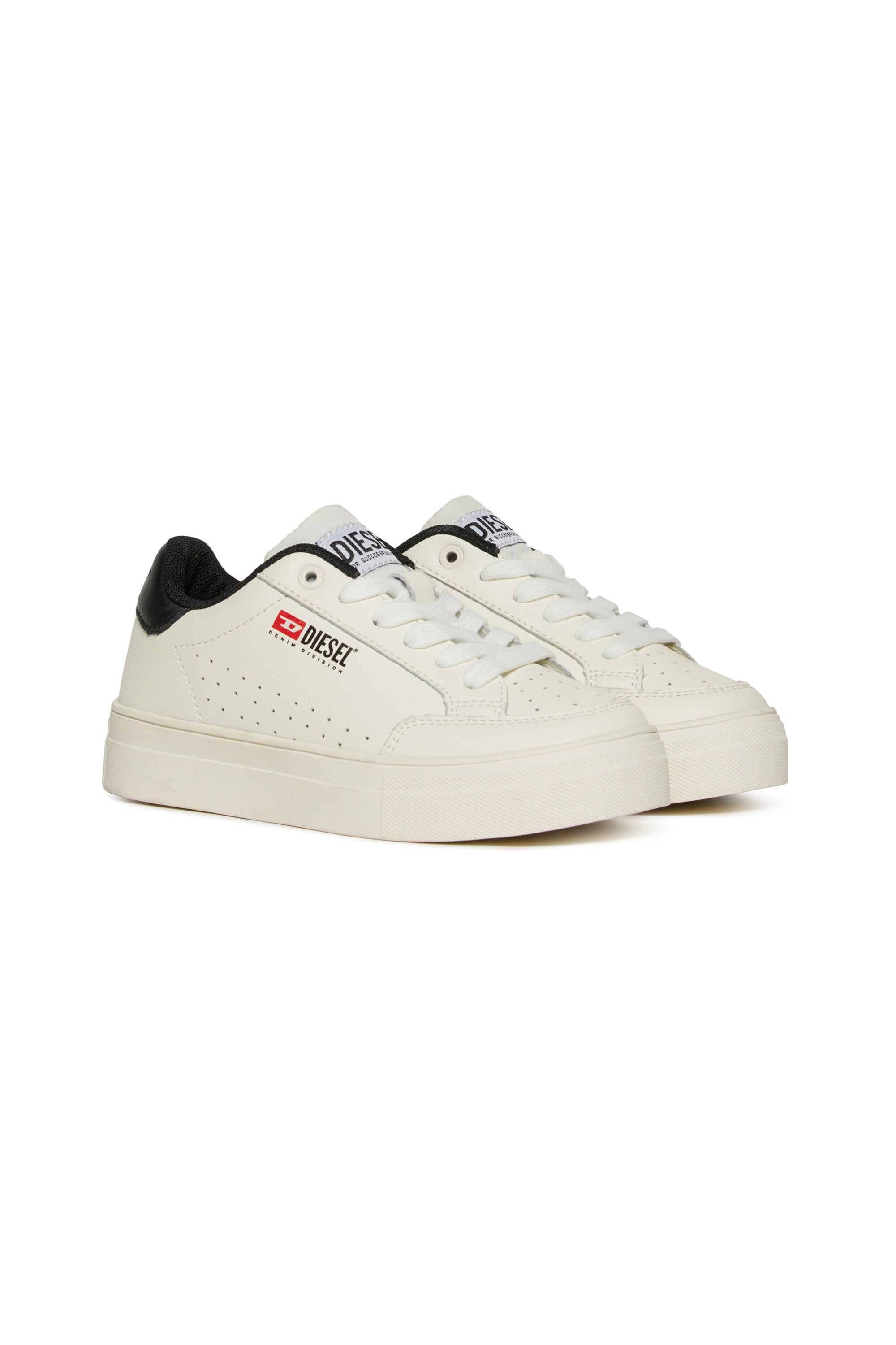 Sneakers basse Vaneela court