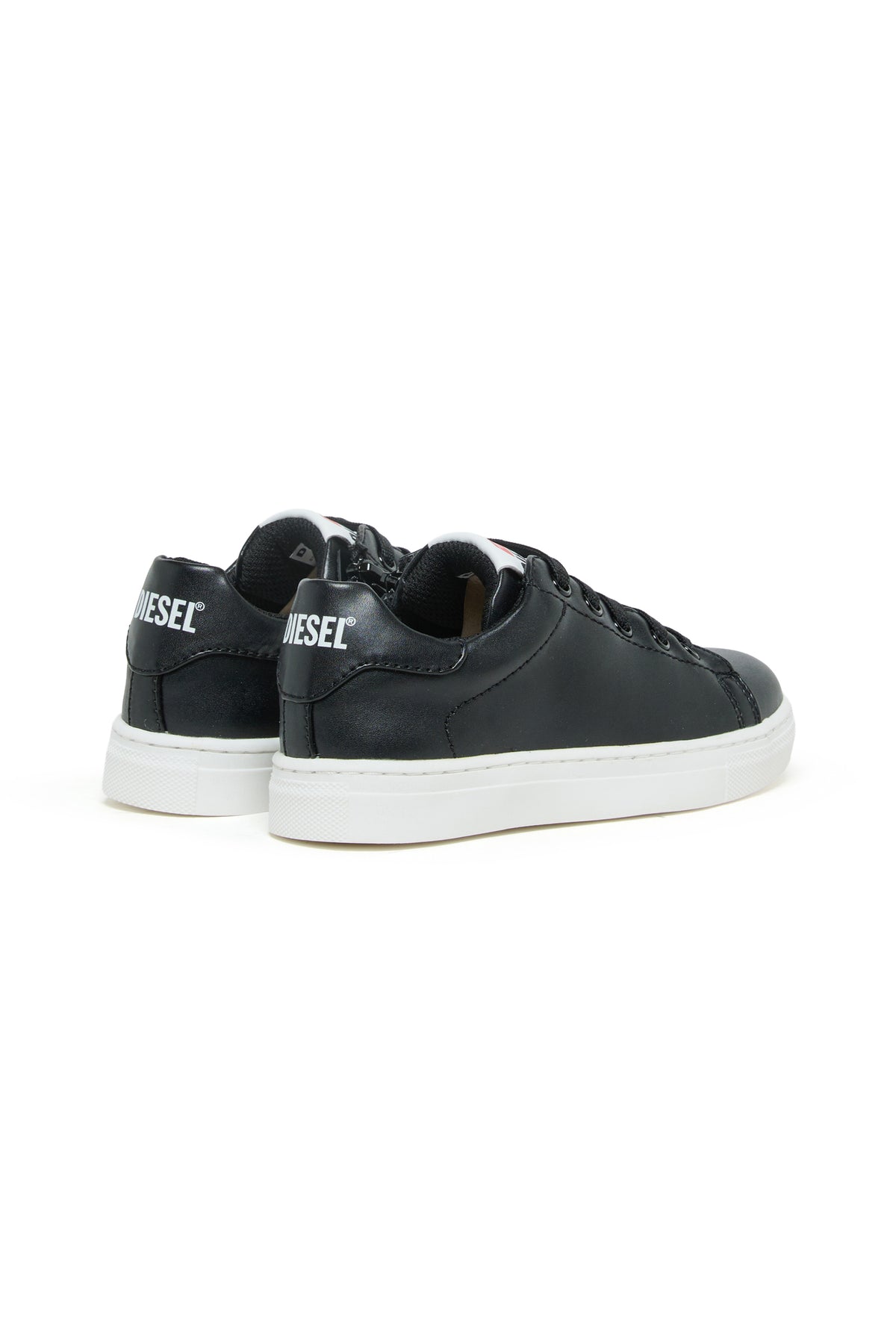 Sneaker mit Logo
