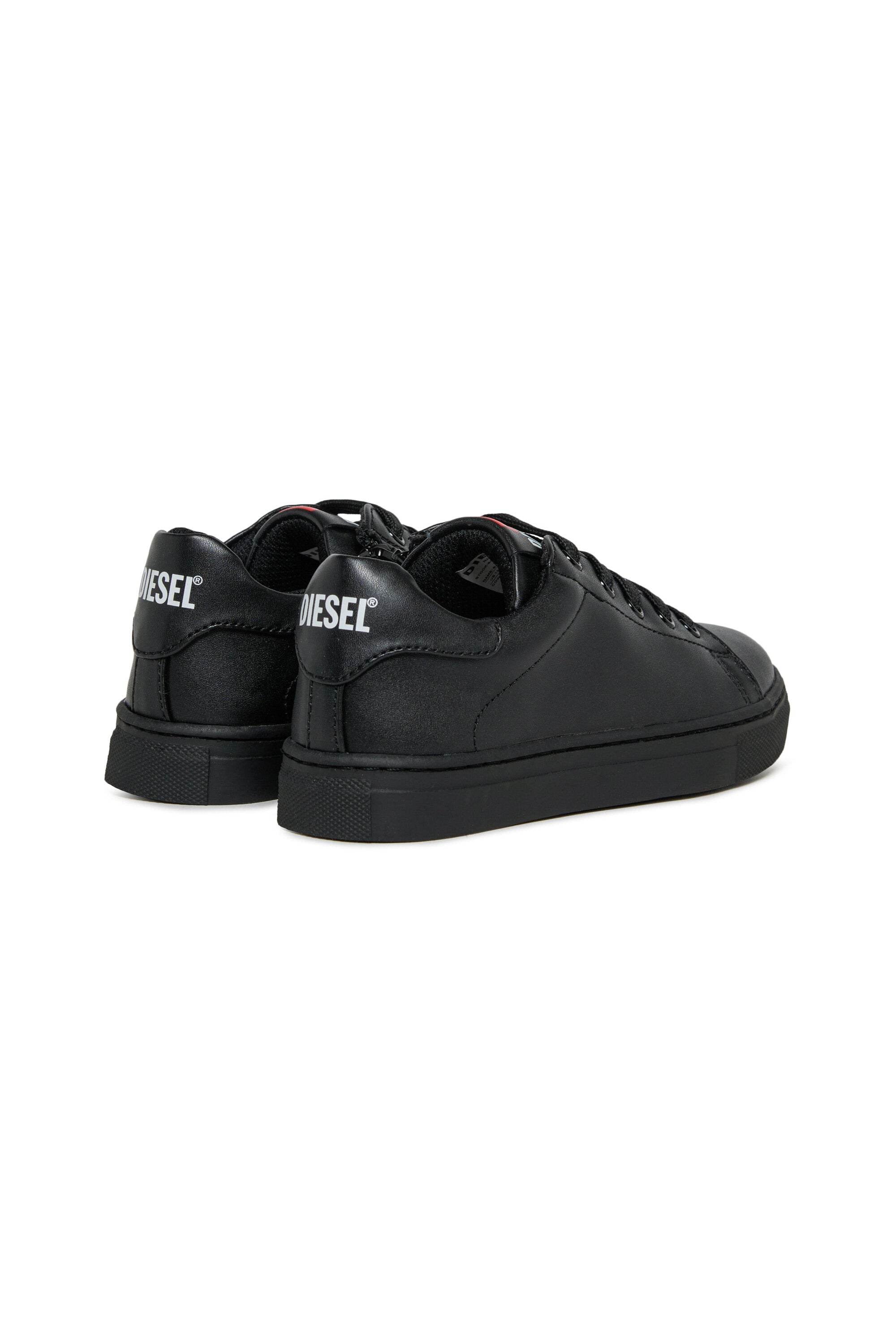 Sneaker mit Logo