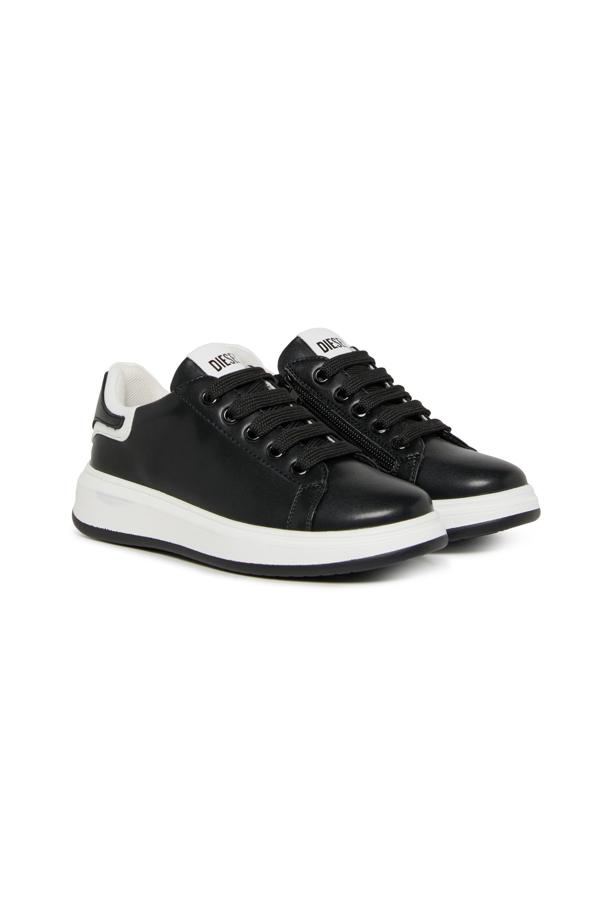 Zapatillas con logotipo