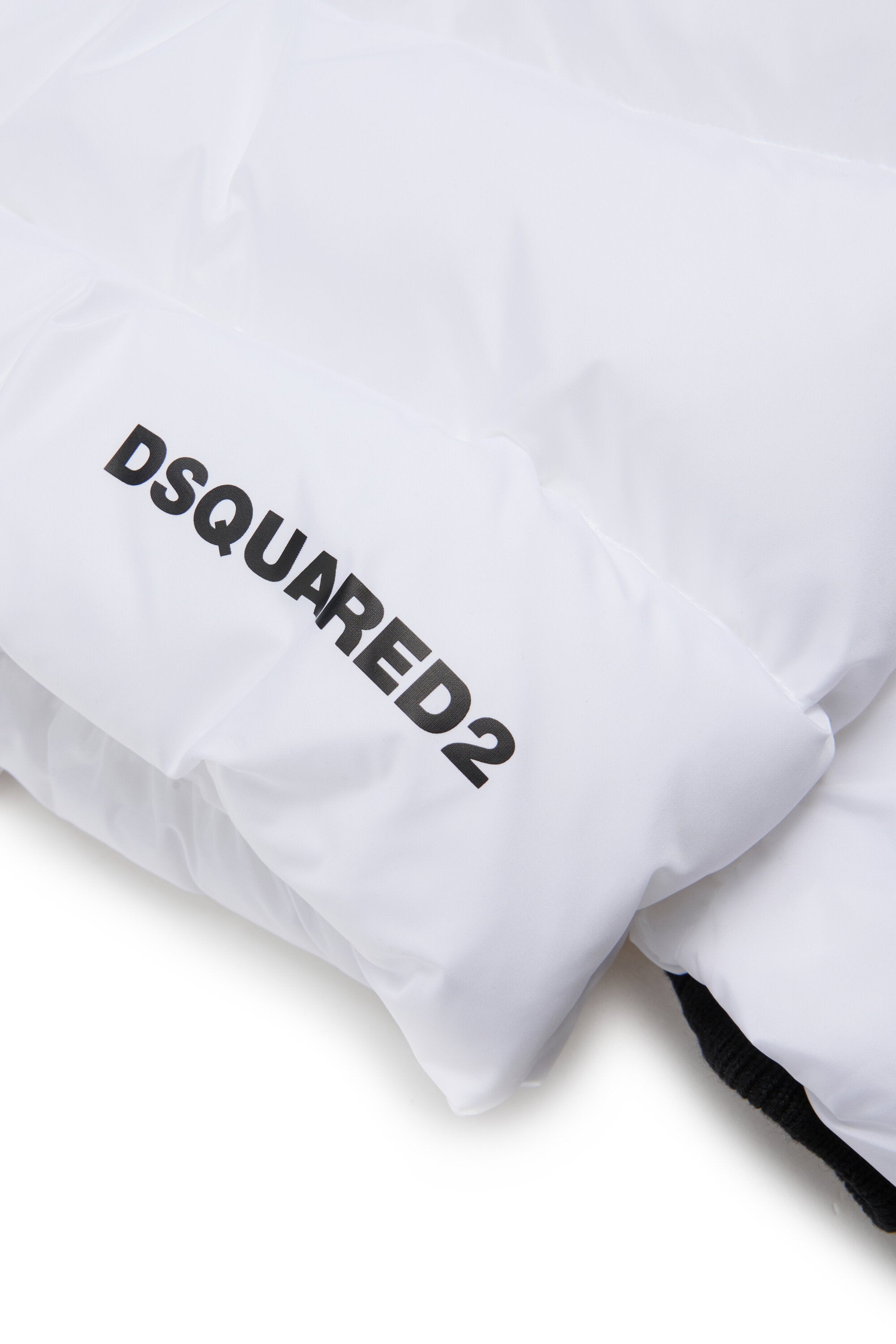 Giacca imbottita corta con cappuccio e logo DSQUARED2