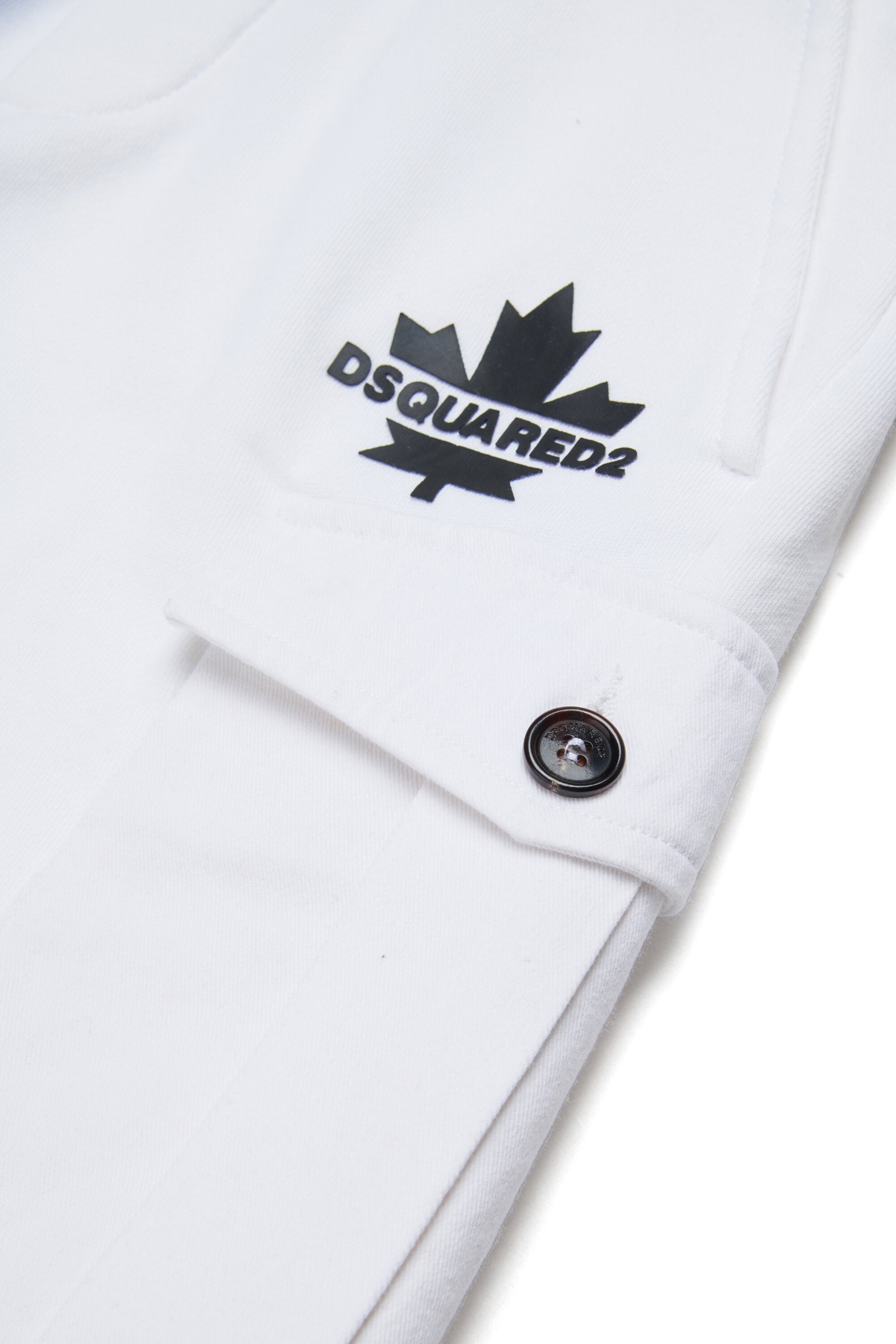 Shorts cargo in felpa con Maple Leaf