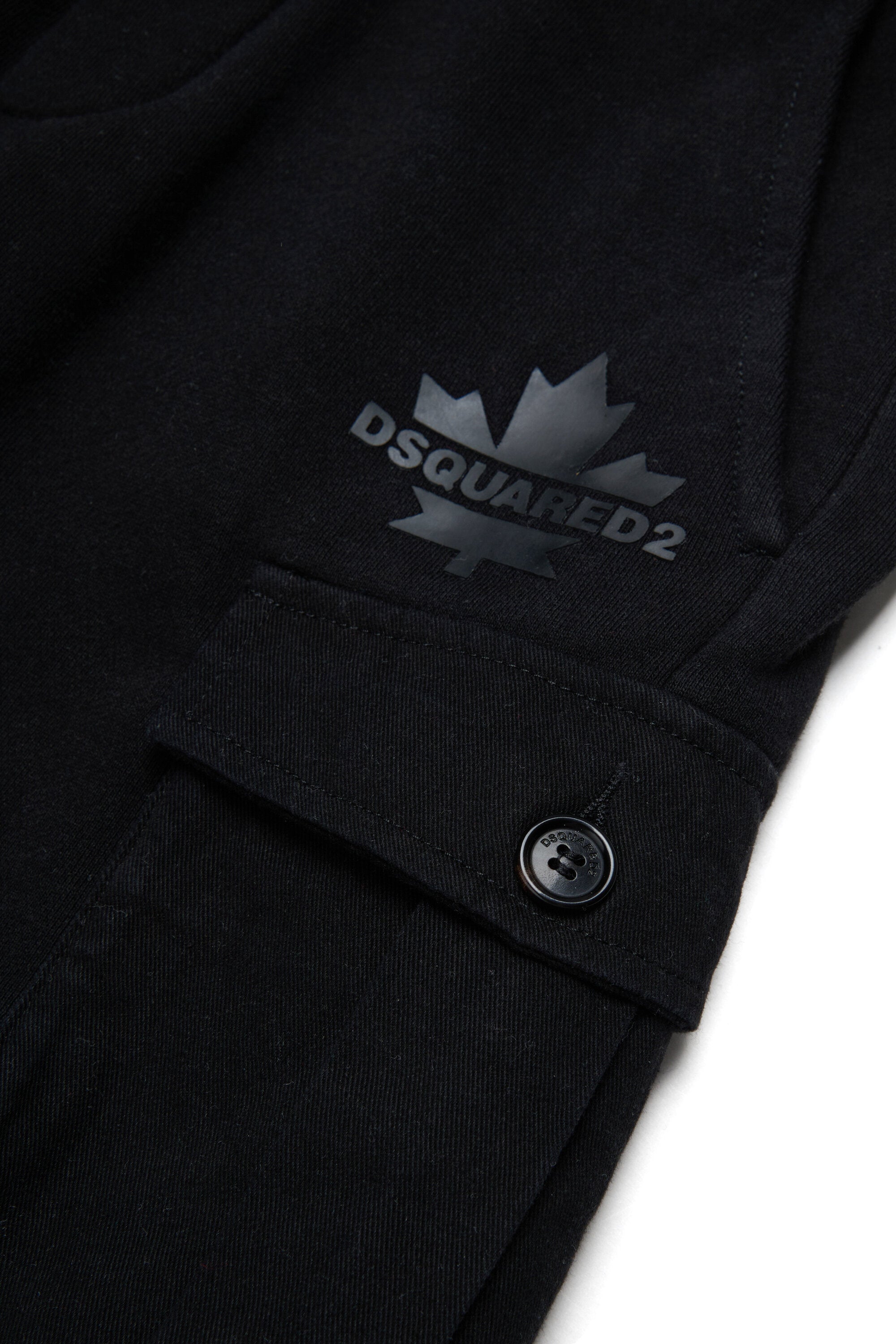 Shorts cargo in felpa con Maple Leaf