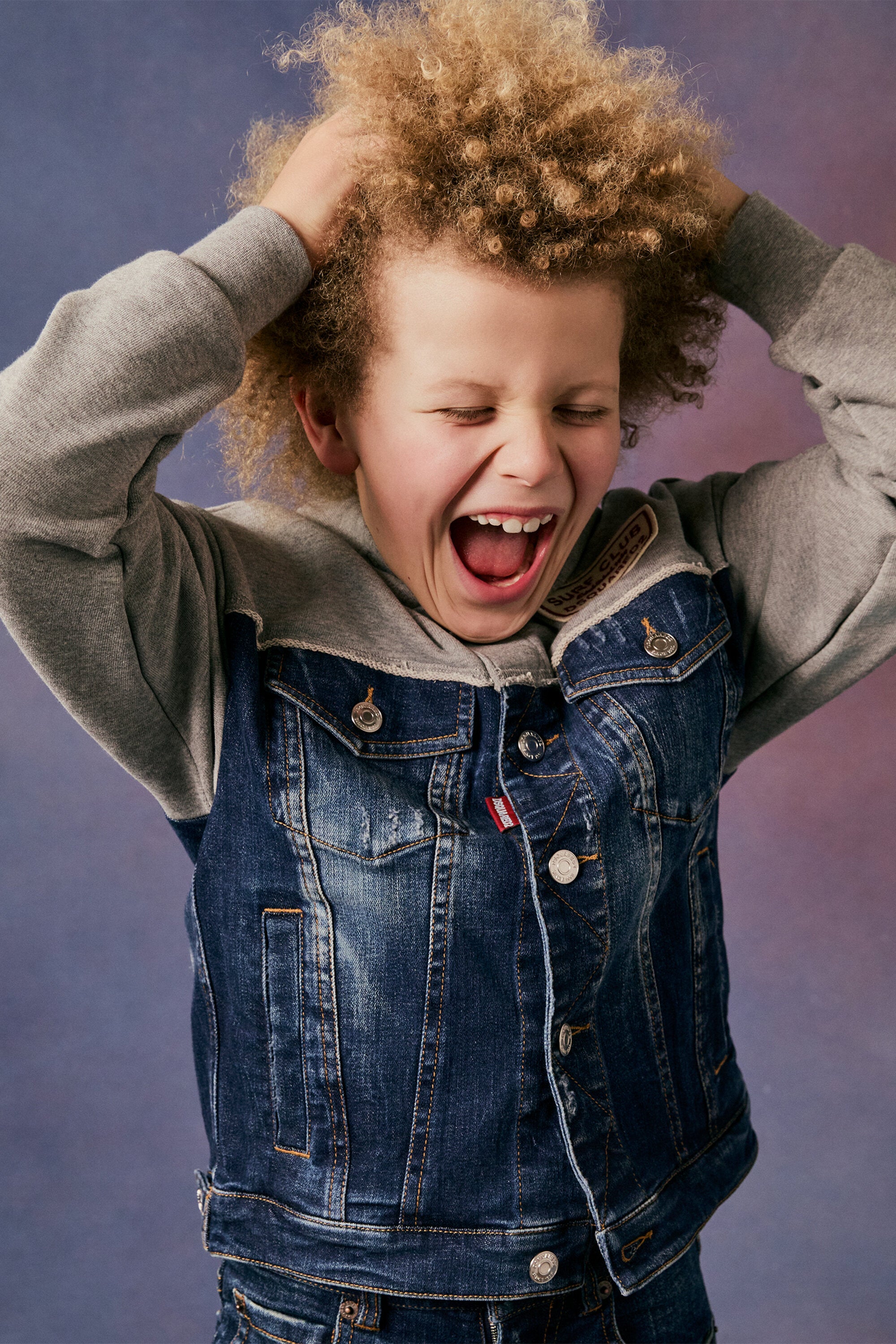 Felpa in denim e cotone con patch