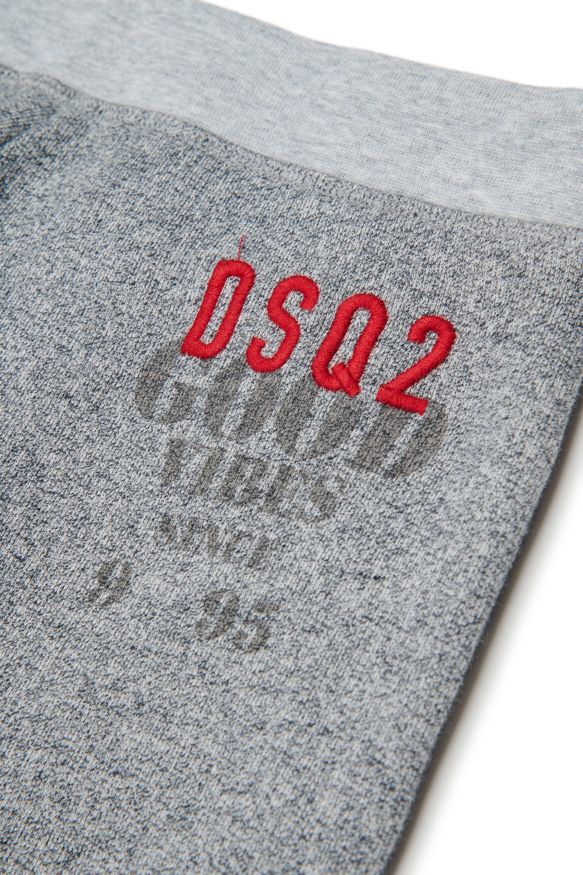 Pantaloni jogger in felpa effetto rovinato