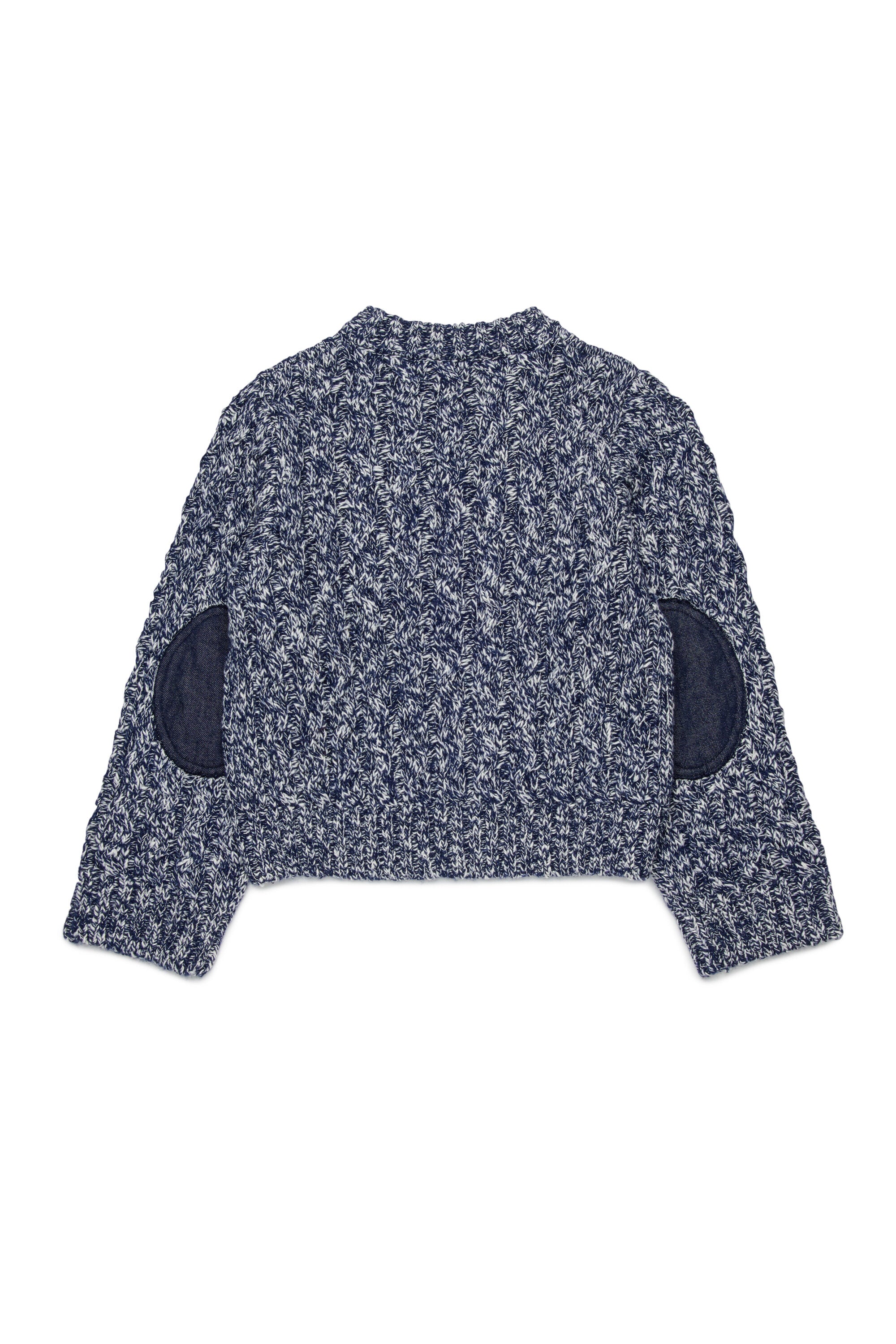 Pullover in misto lana a trecce