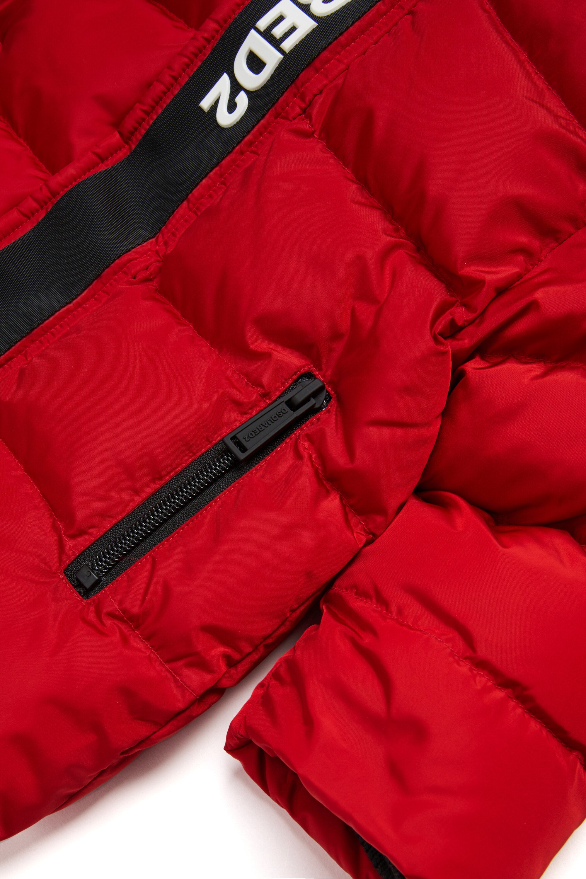 Lange wattierte Jacke mit Logo