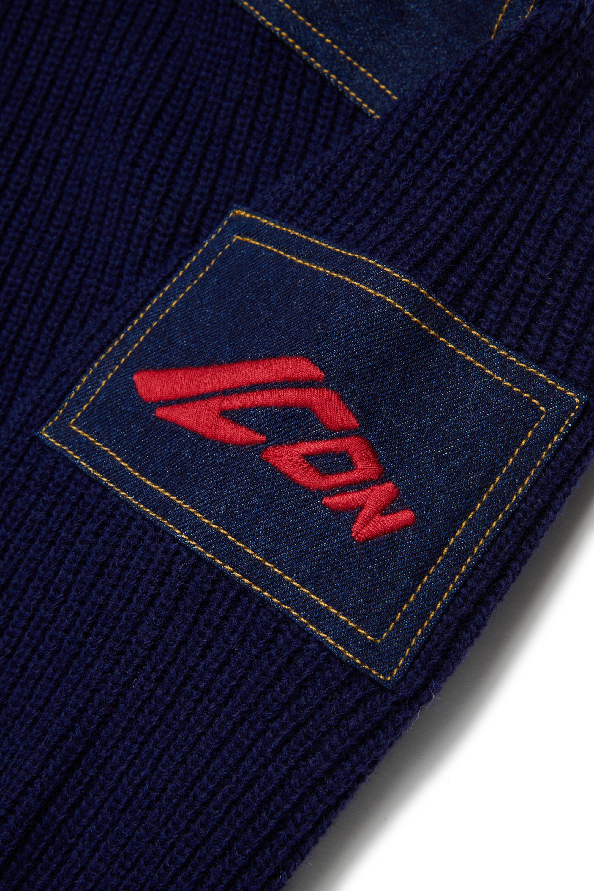 Pullover in misto lana con inserti in denim