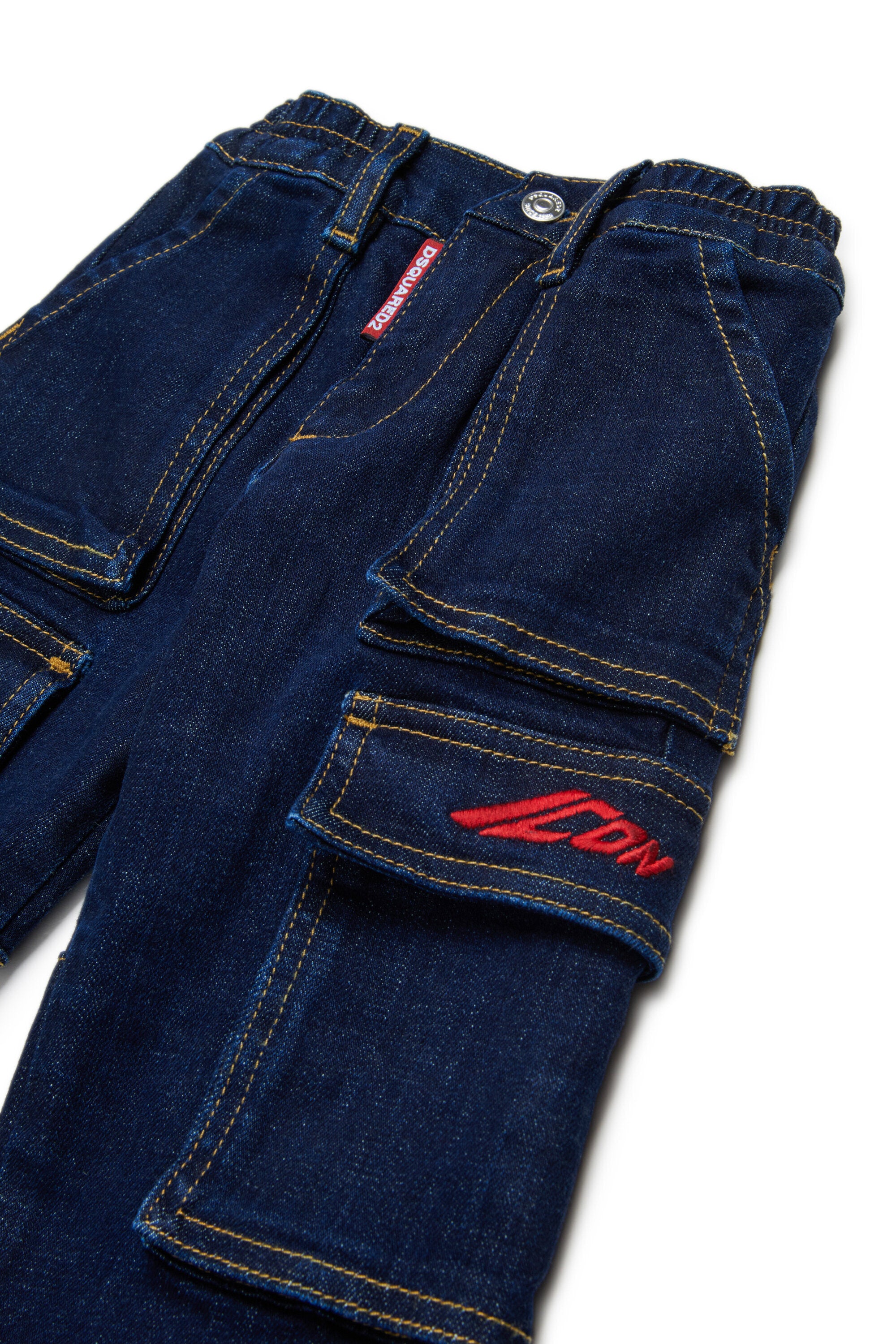 Vaqueros cargo regular en denim azul oscuro