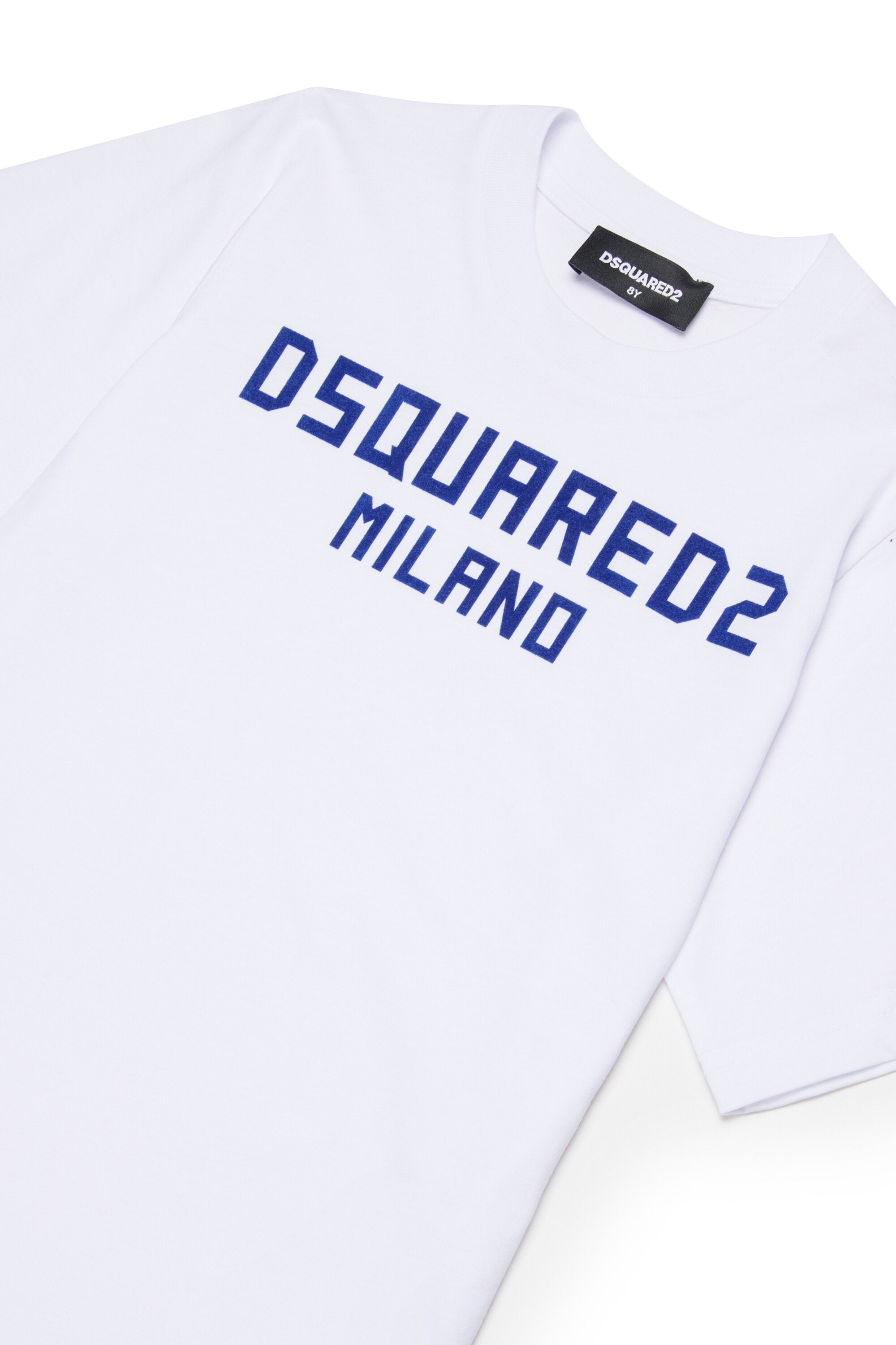 T-Shirt mit aufgedrucktem Logo auf der Brust
