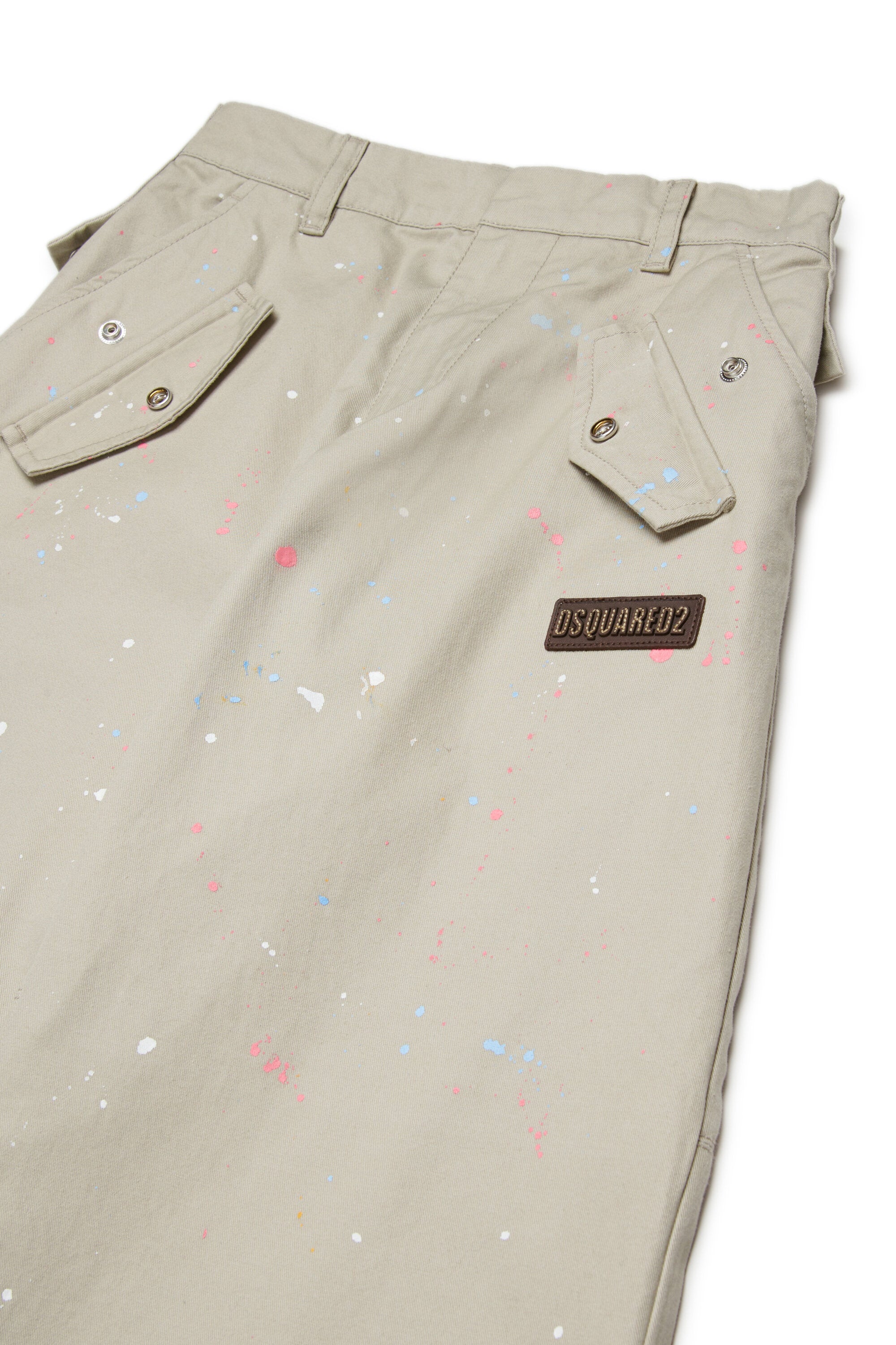 Sprayed-effect trousers