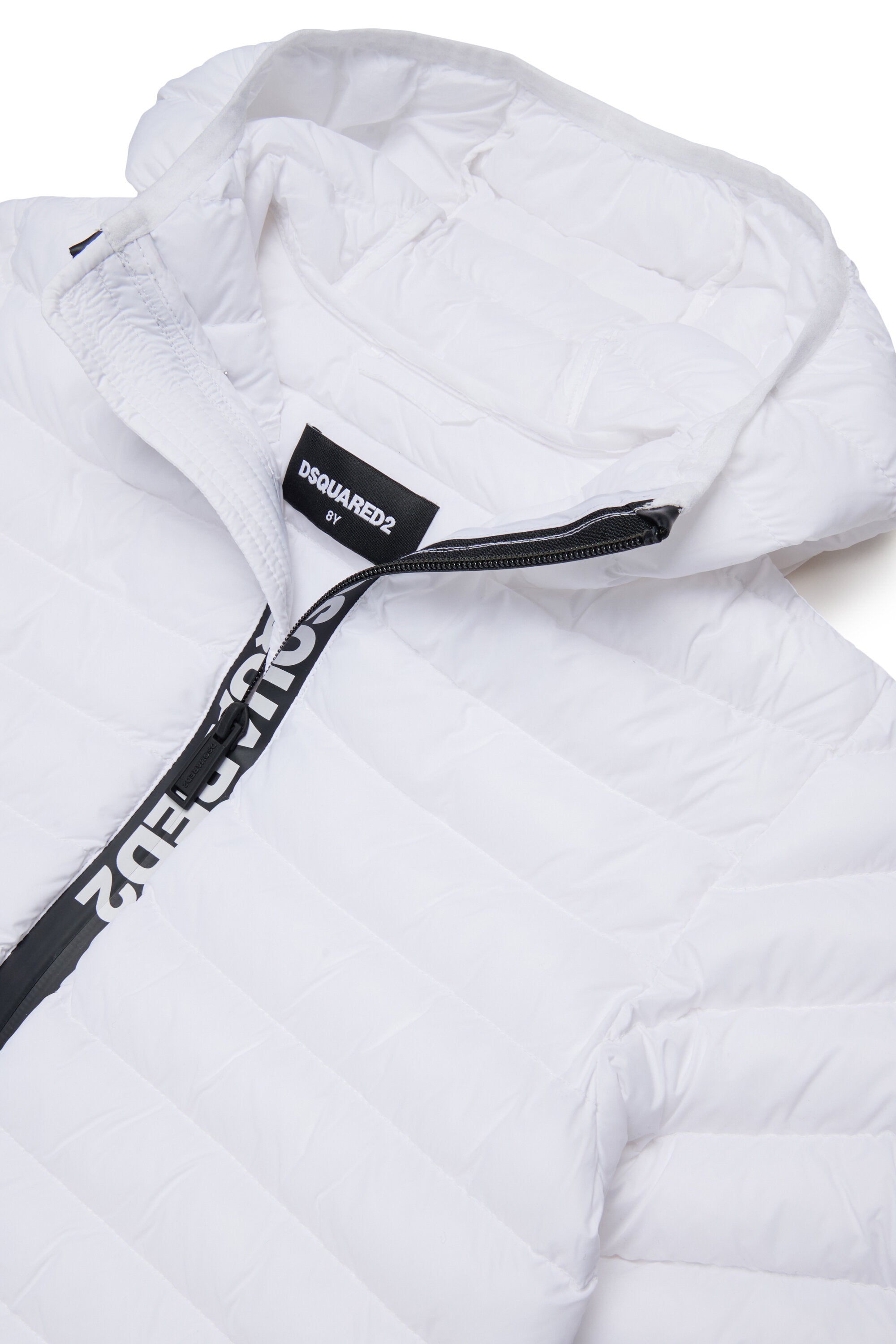 Gefütterte Jacke mit aufgedrucktem Logo