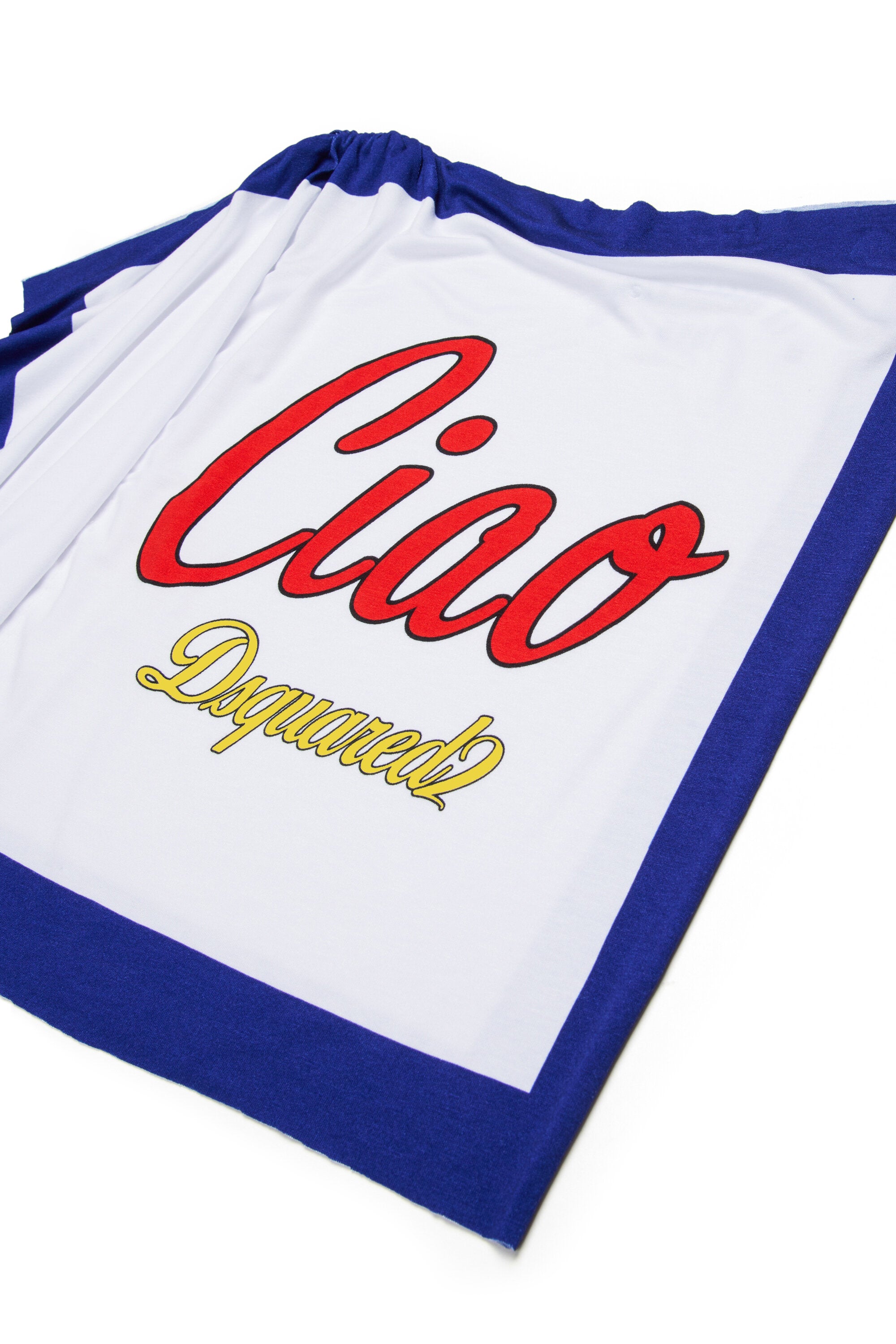 Camiseta de un solo hombro con logo