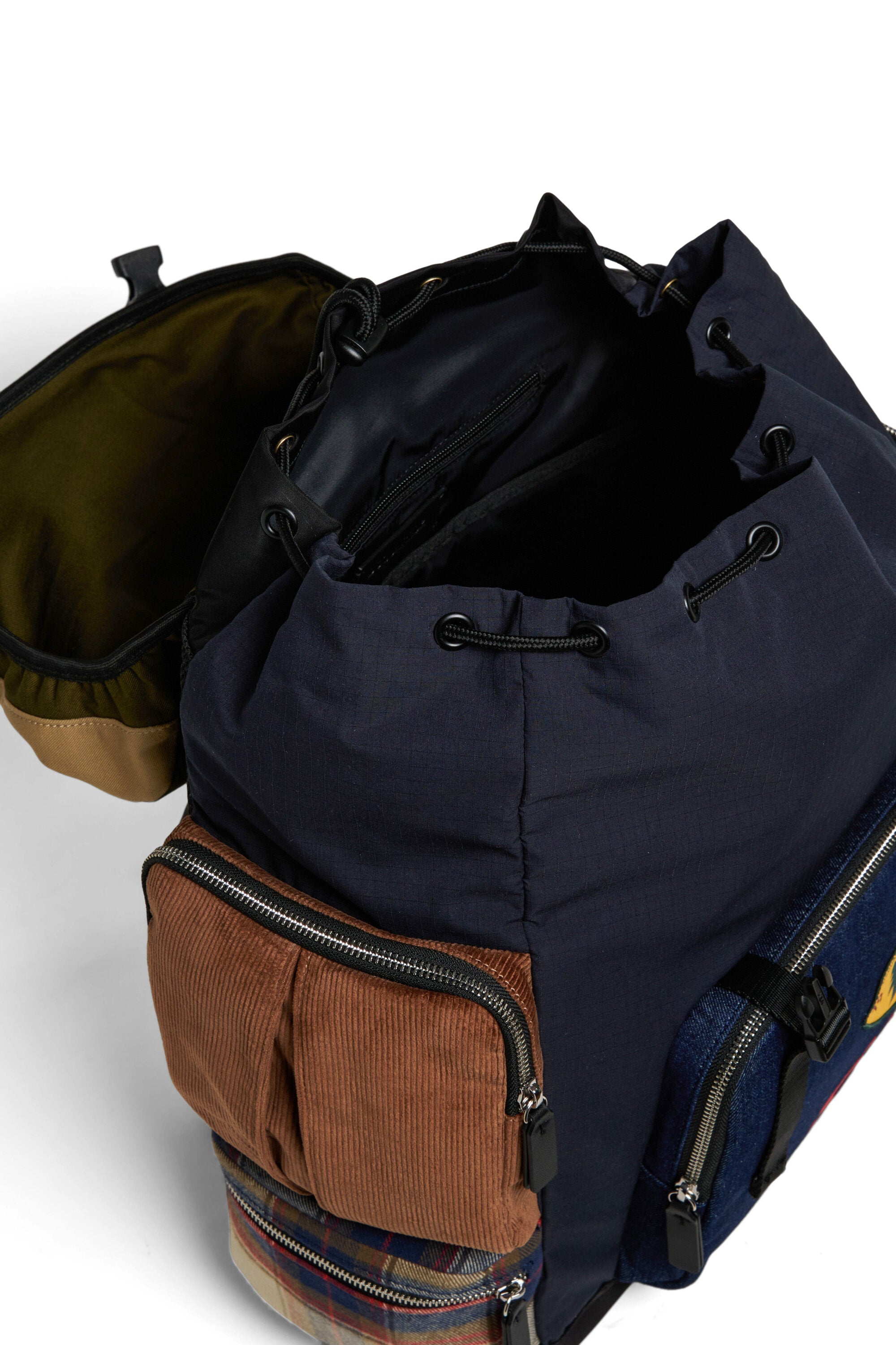 Zaino con patch decorative multitasche