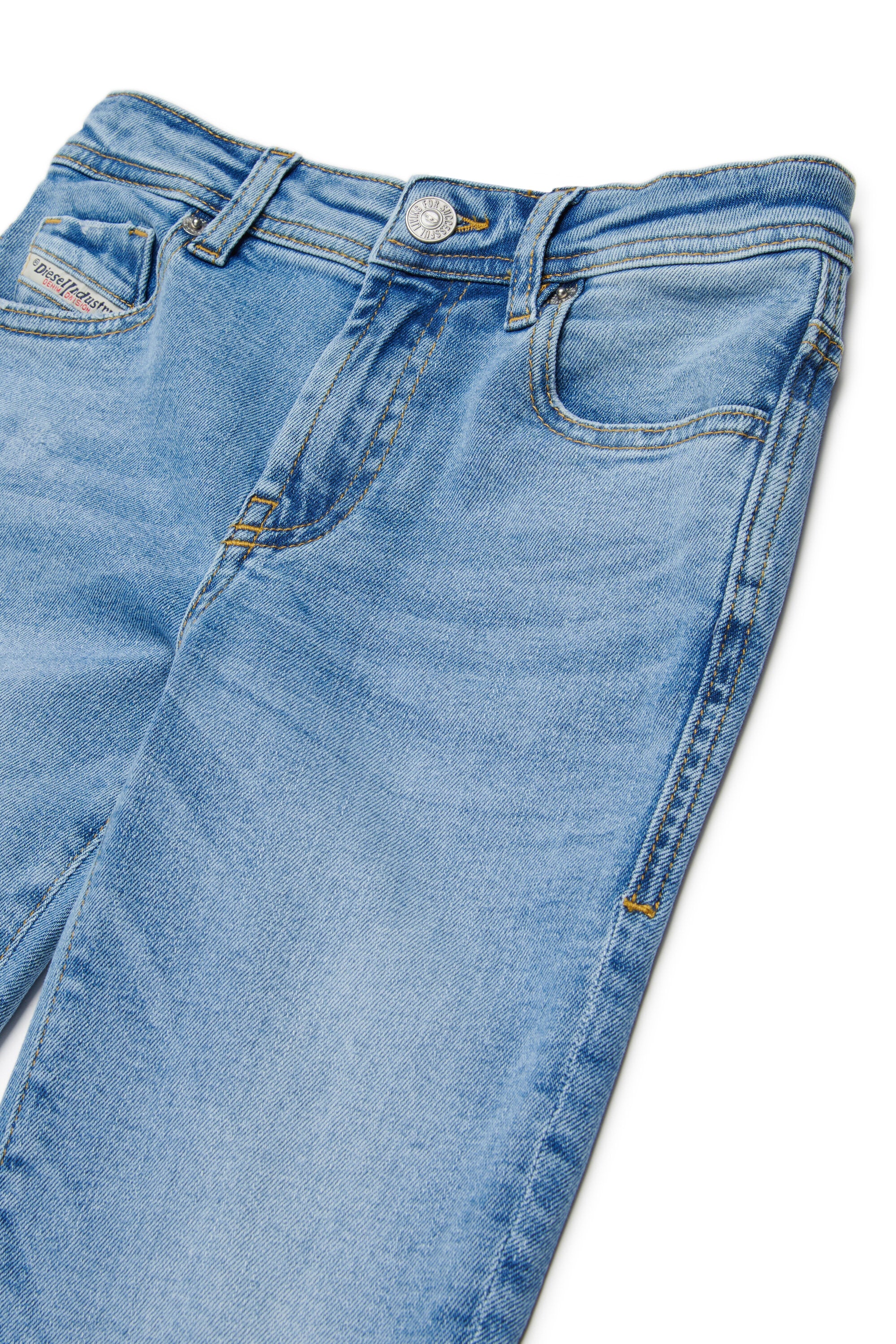 Jeans slim fit lavaggio blu chiaro - 2004