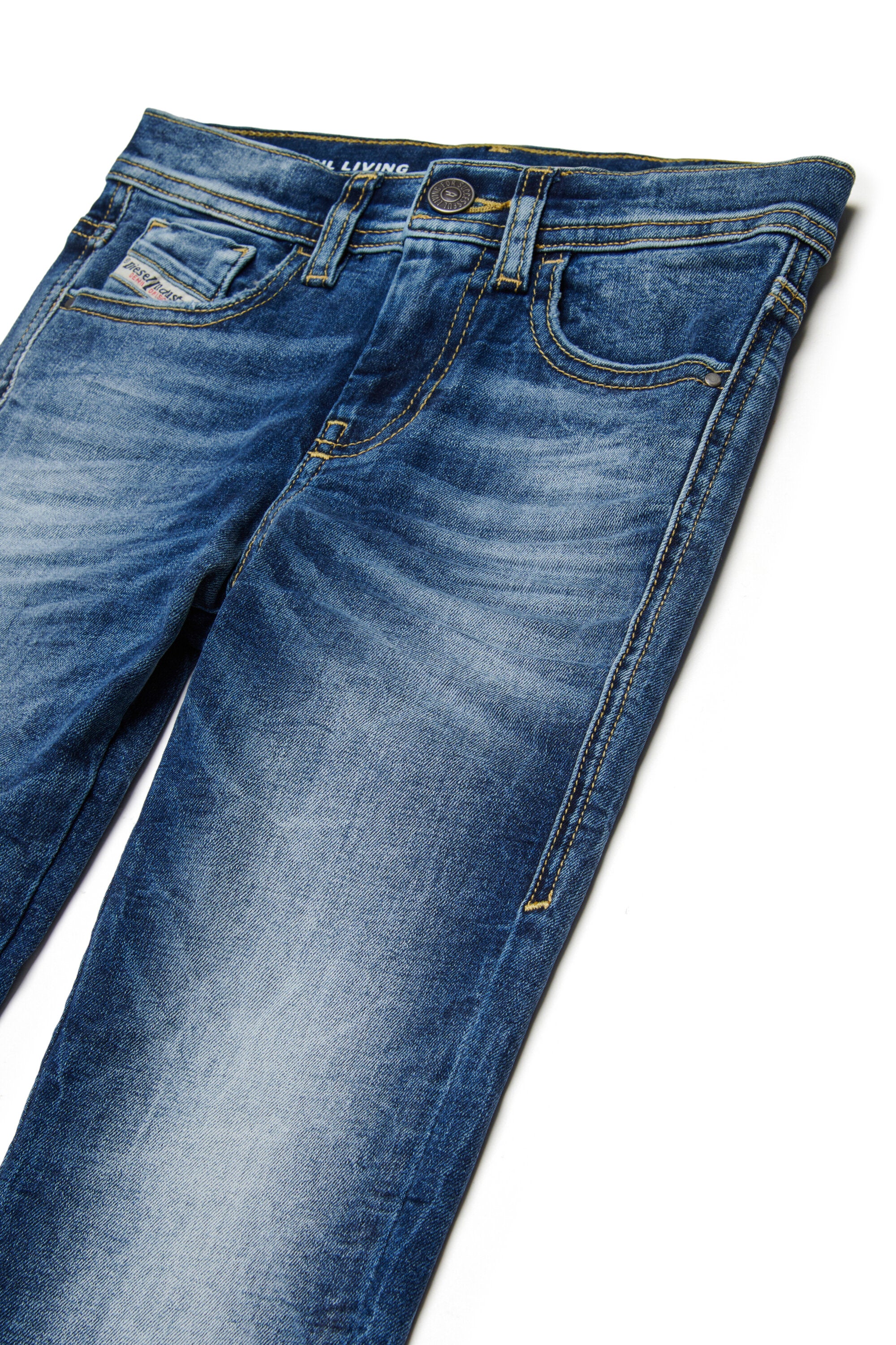 Mittelblaue regular Jeans - 2010