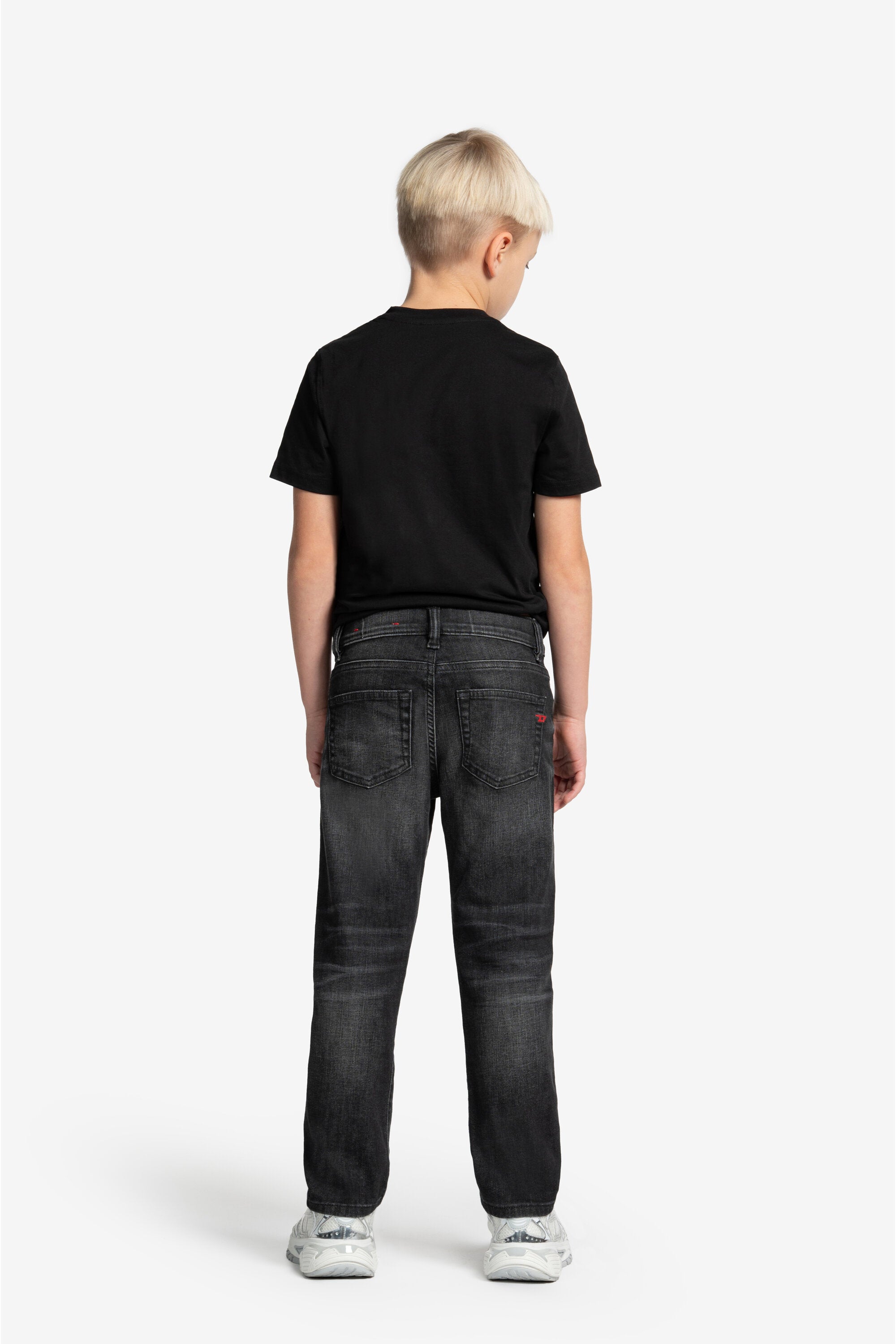 Schwarze regular Jeans mit Abnutzungseffekt - 2020 D-Viker