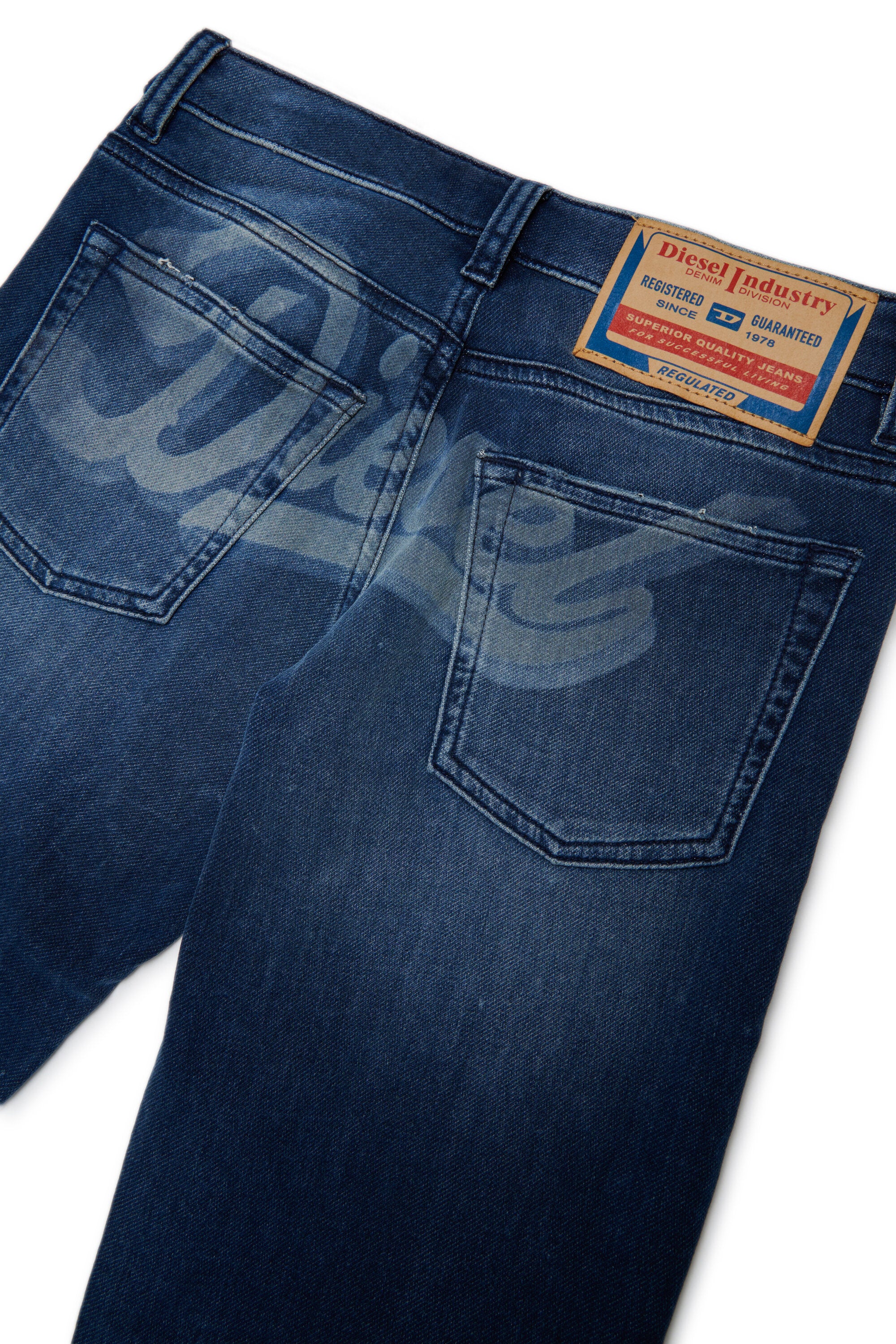 Jeans regular fit azul medio - 2010