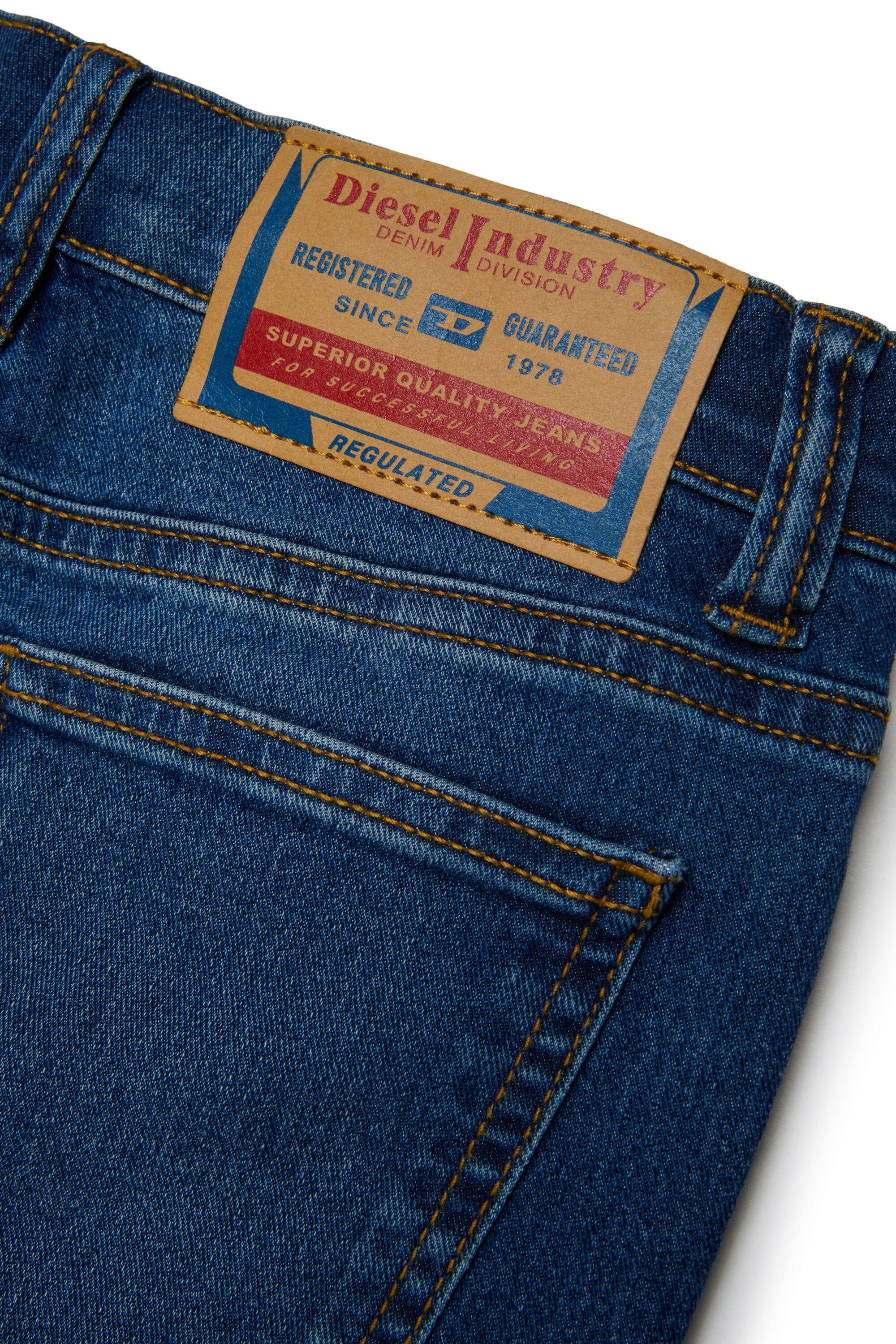 Regular Fit Jeans in Mittelblau