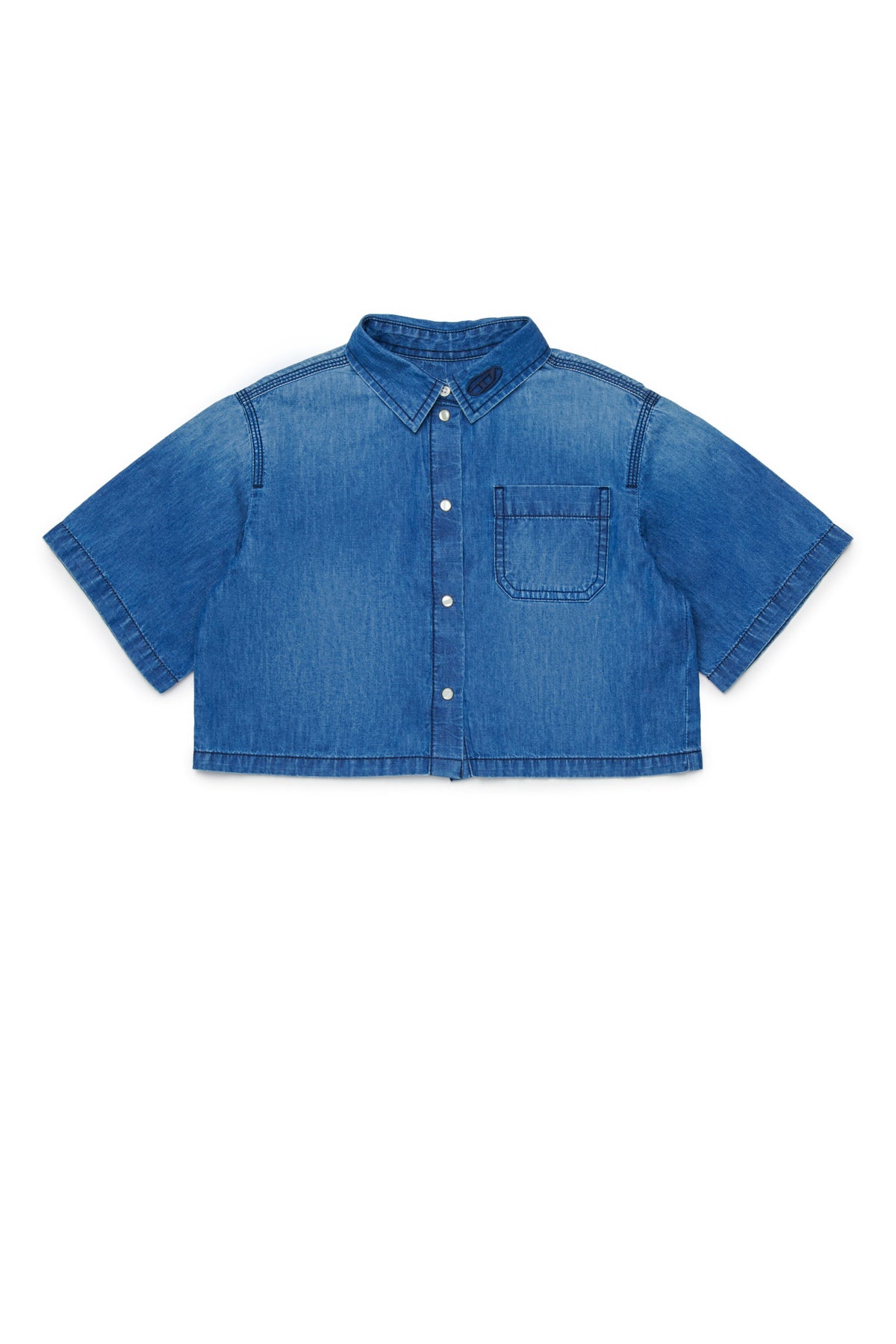 Short-sleeve denim shirt