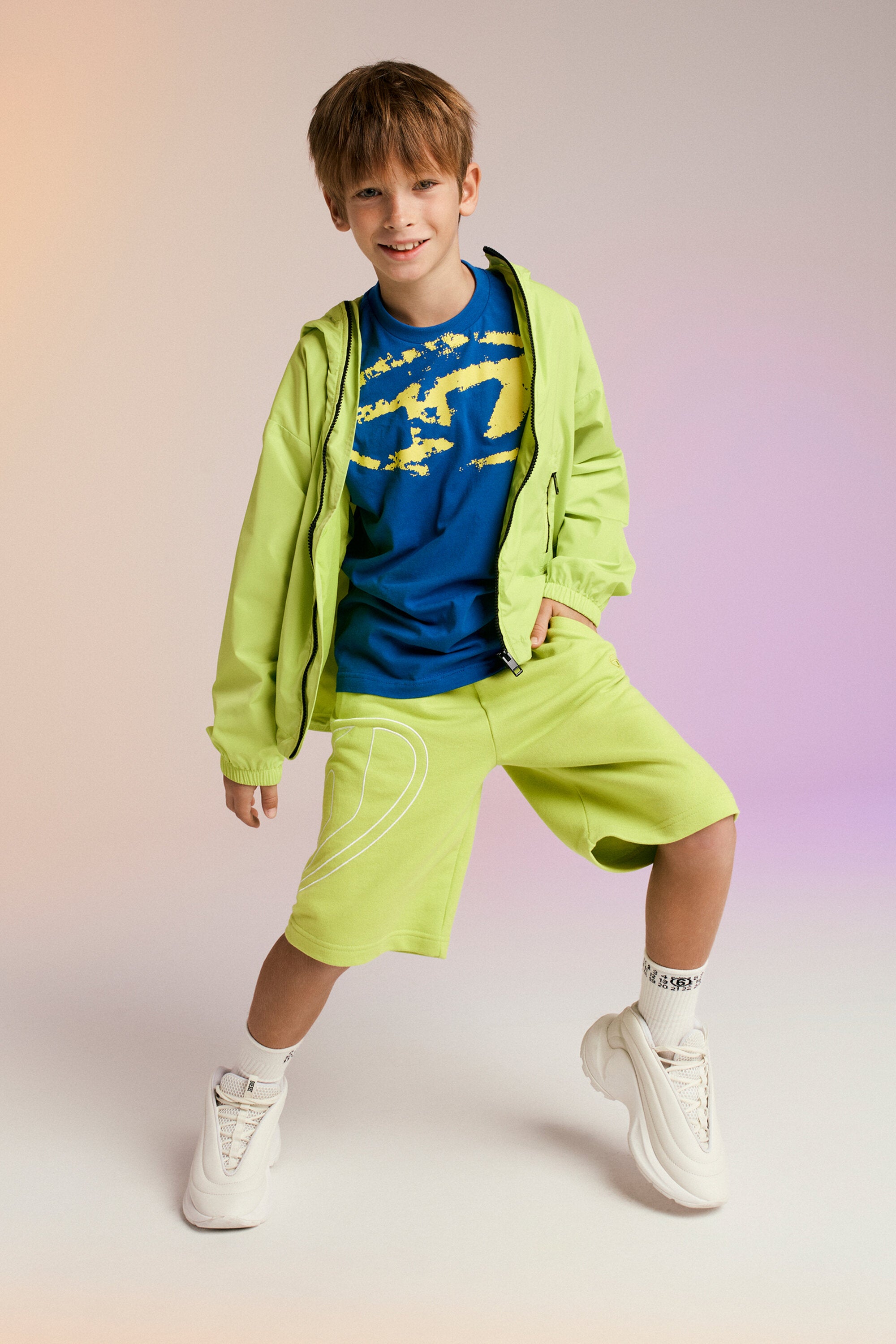 T-shirt con logo Oval D effetto used