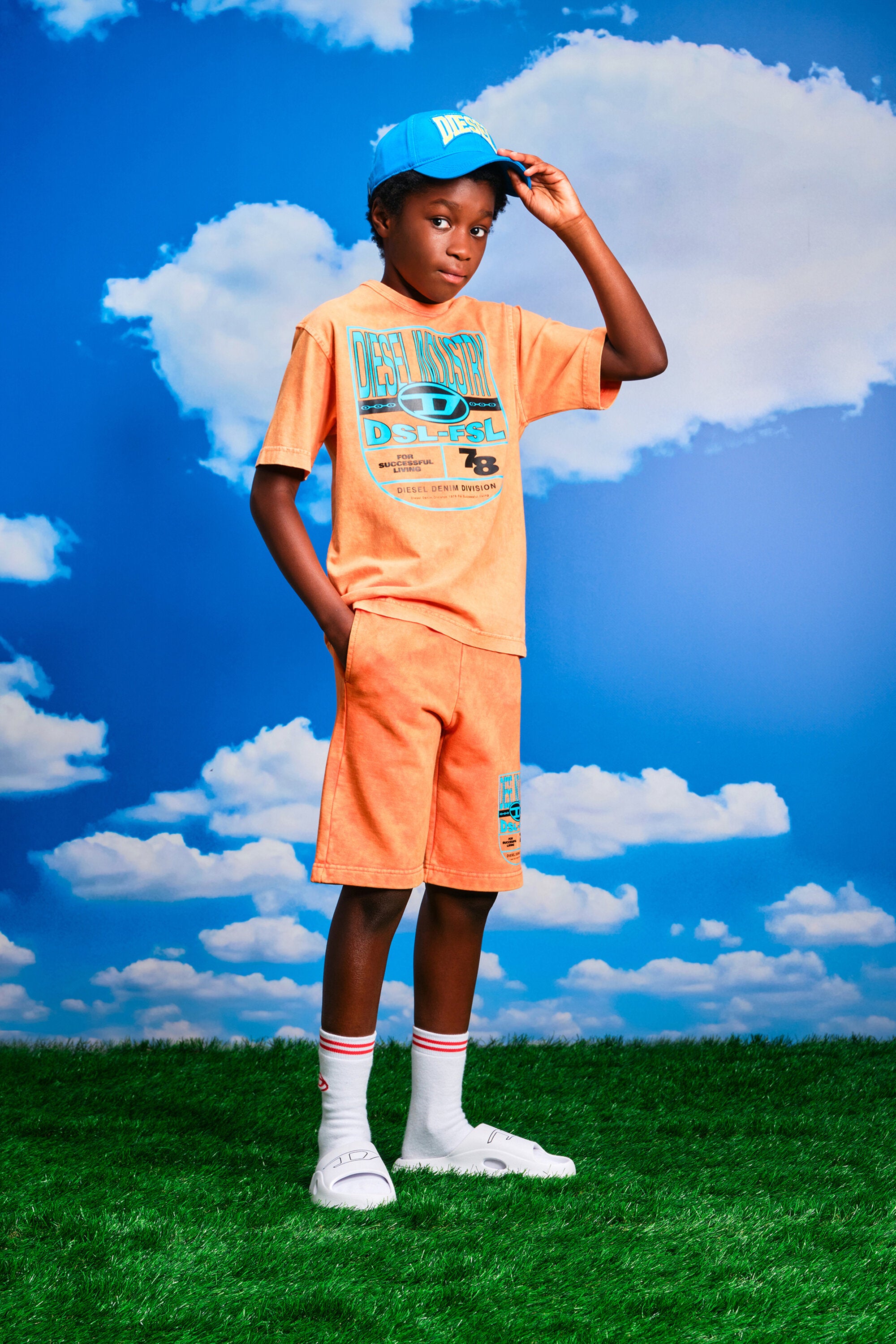 T-shirt marmorizzata con grafica scudetto