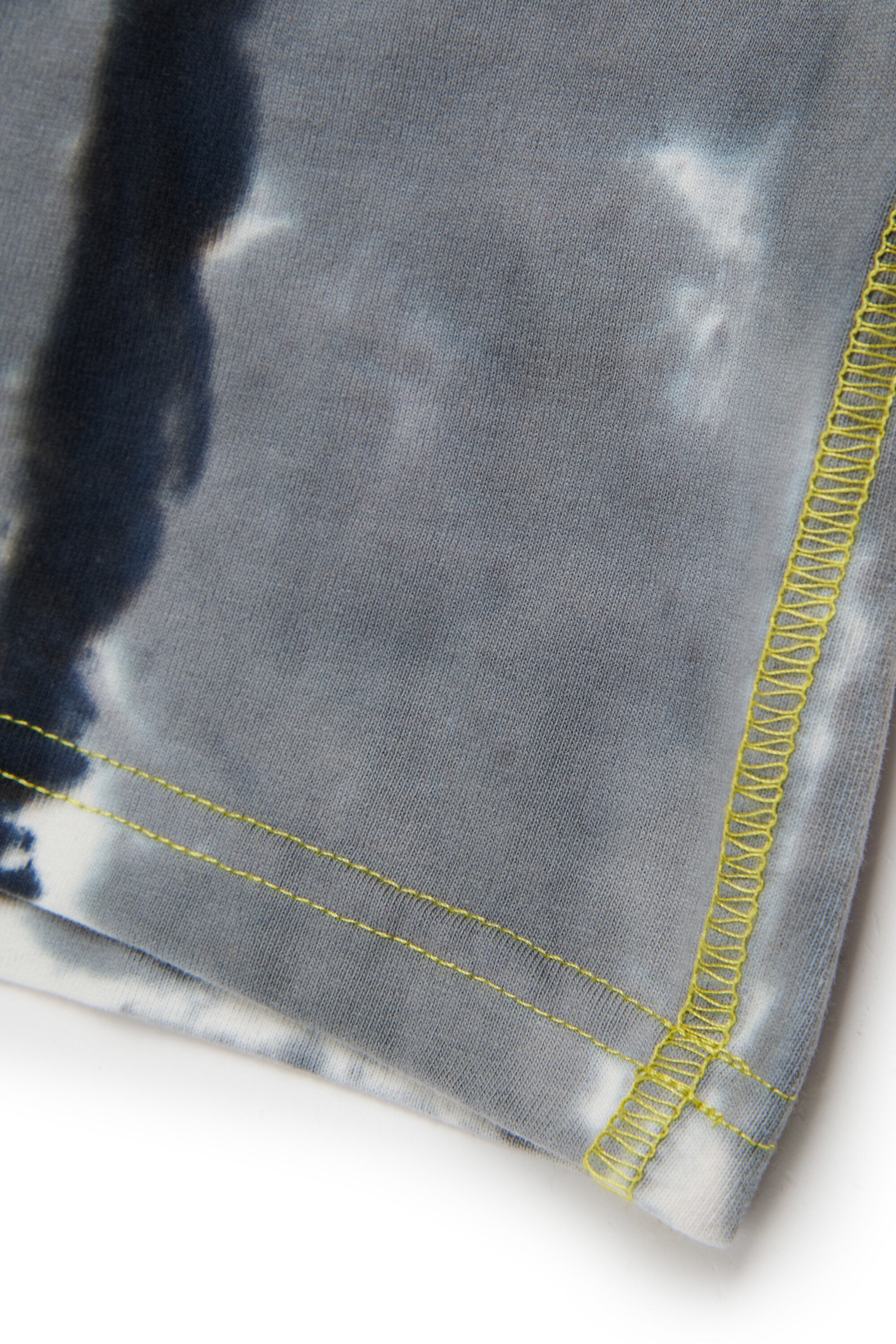 T-shirt batik con logo Oval D