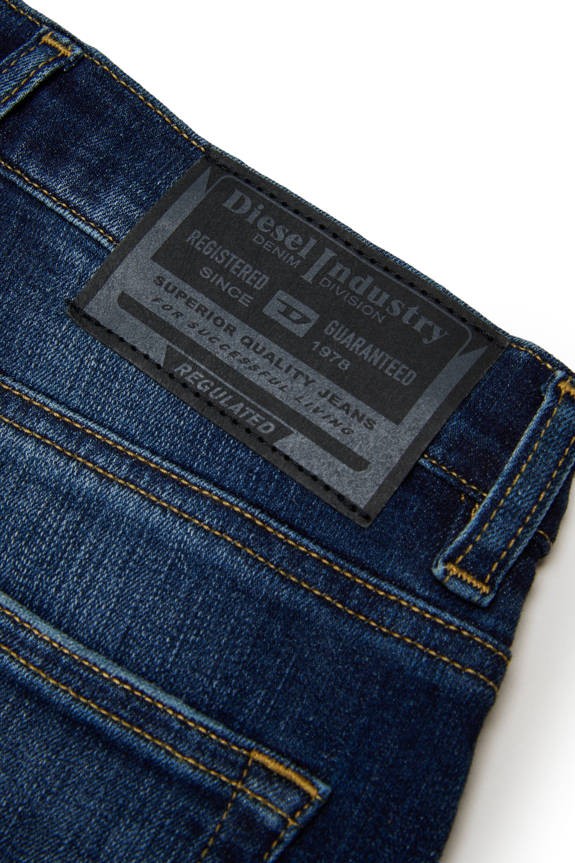 Jeans Loose Fit in mittelblauer Waschung - D-Argjx