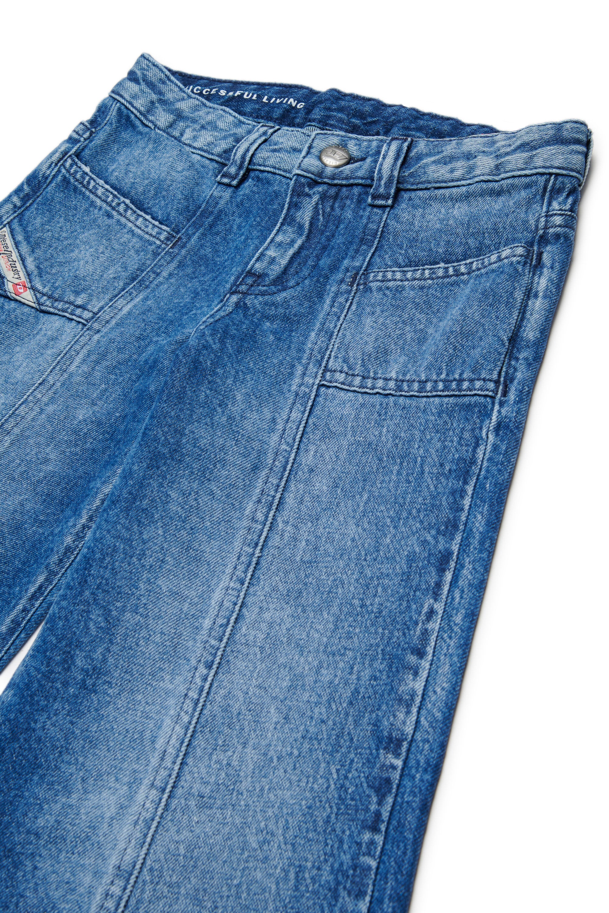 Flare-Fit-Jeans in mittlerer blauer Waschung - D-Pam