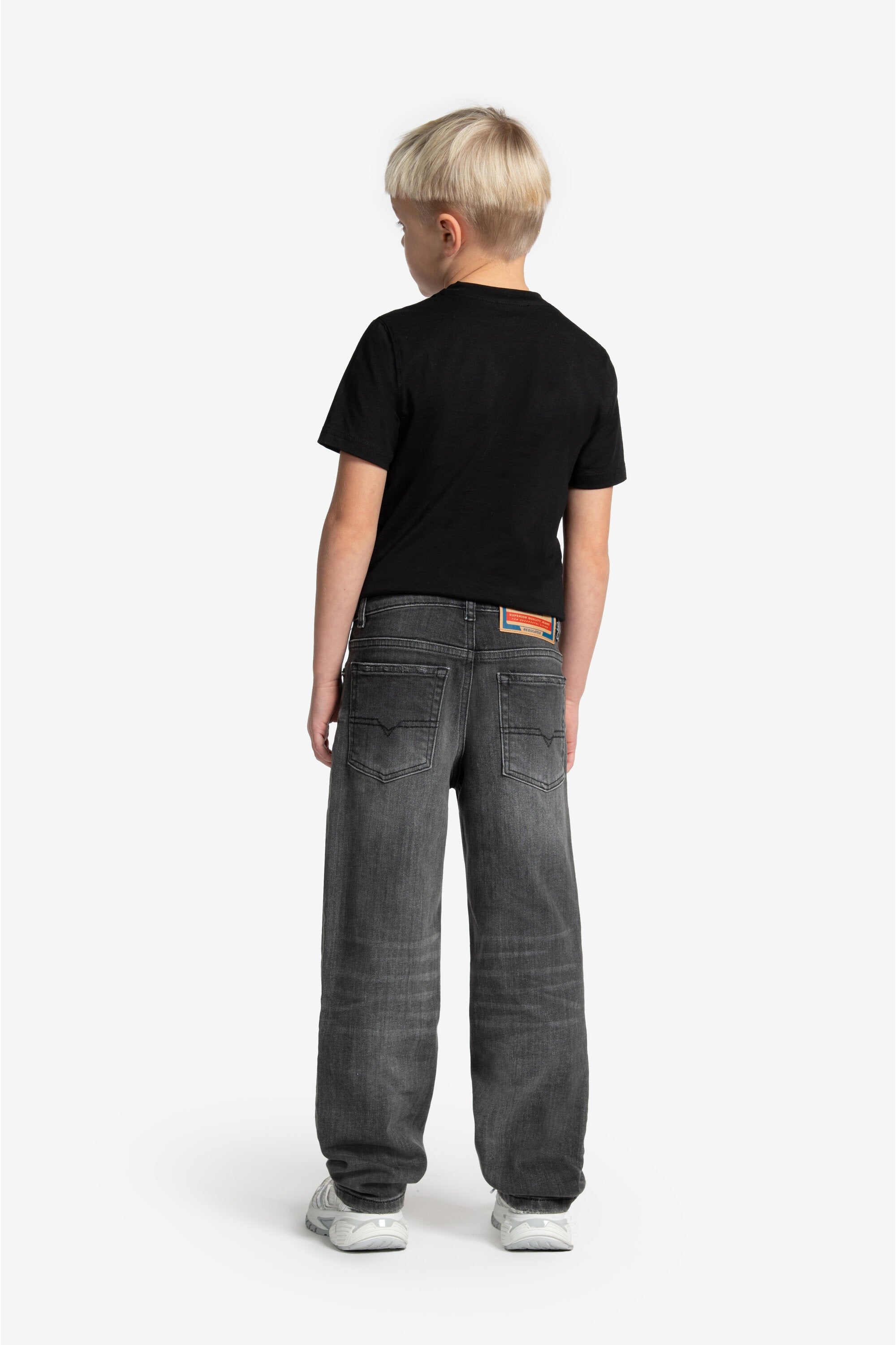 Jeans relaxed grigio scuro con strappi - D-Maki