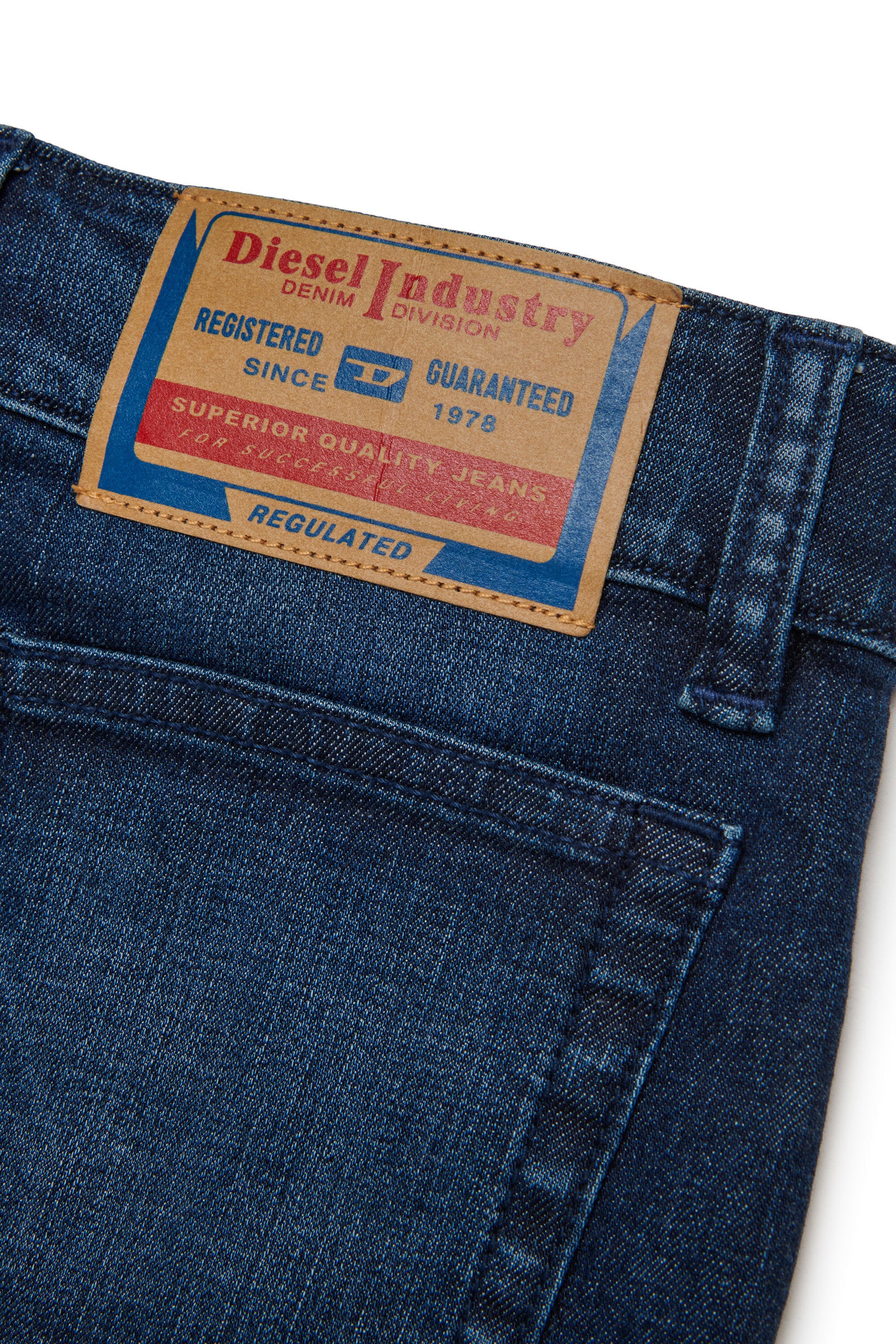 Minigonna in denim blu scuro