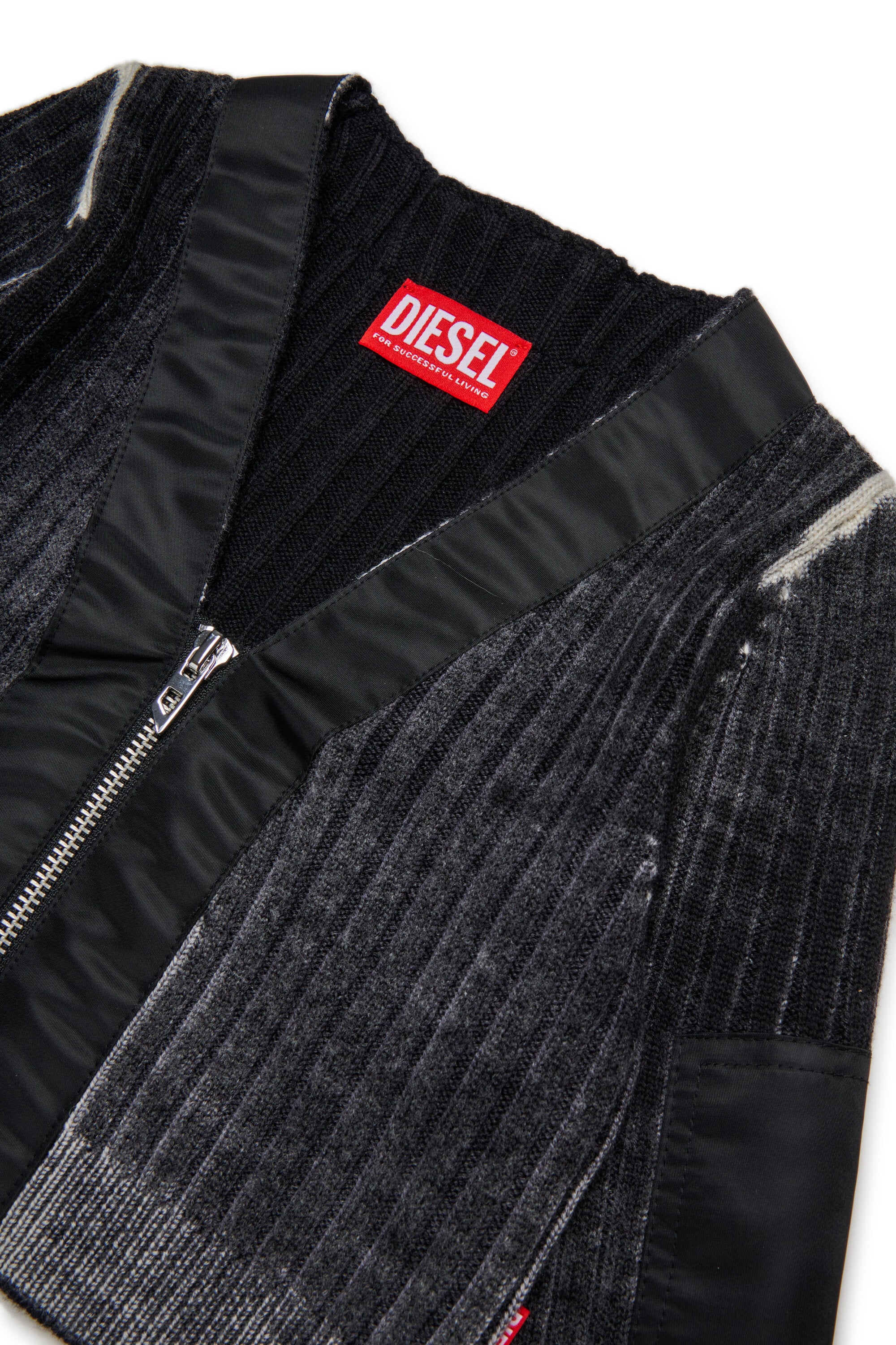 Cardigan in lana merino a coste con inserti