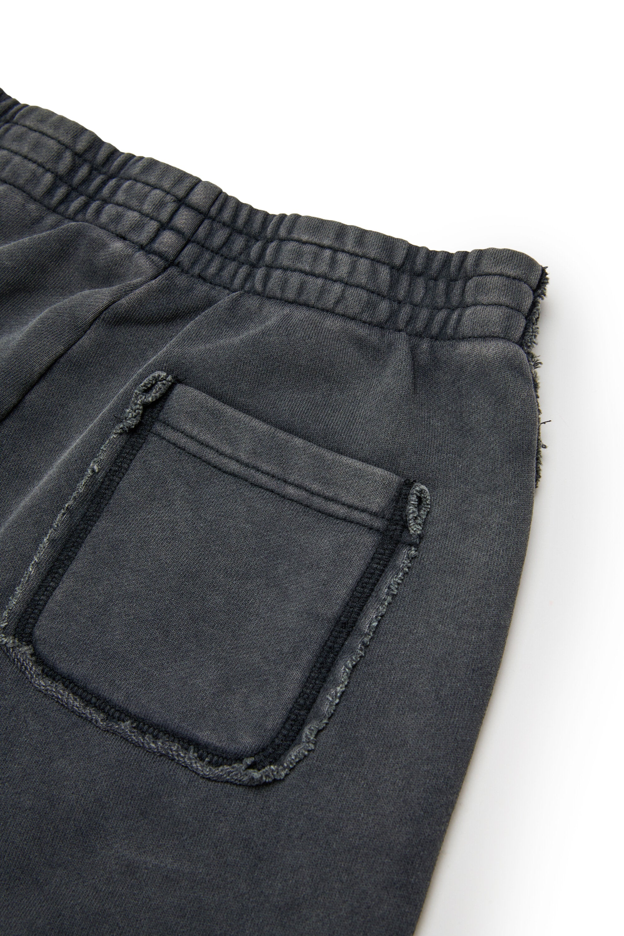 Pantaloni jogger con grafica gotica