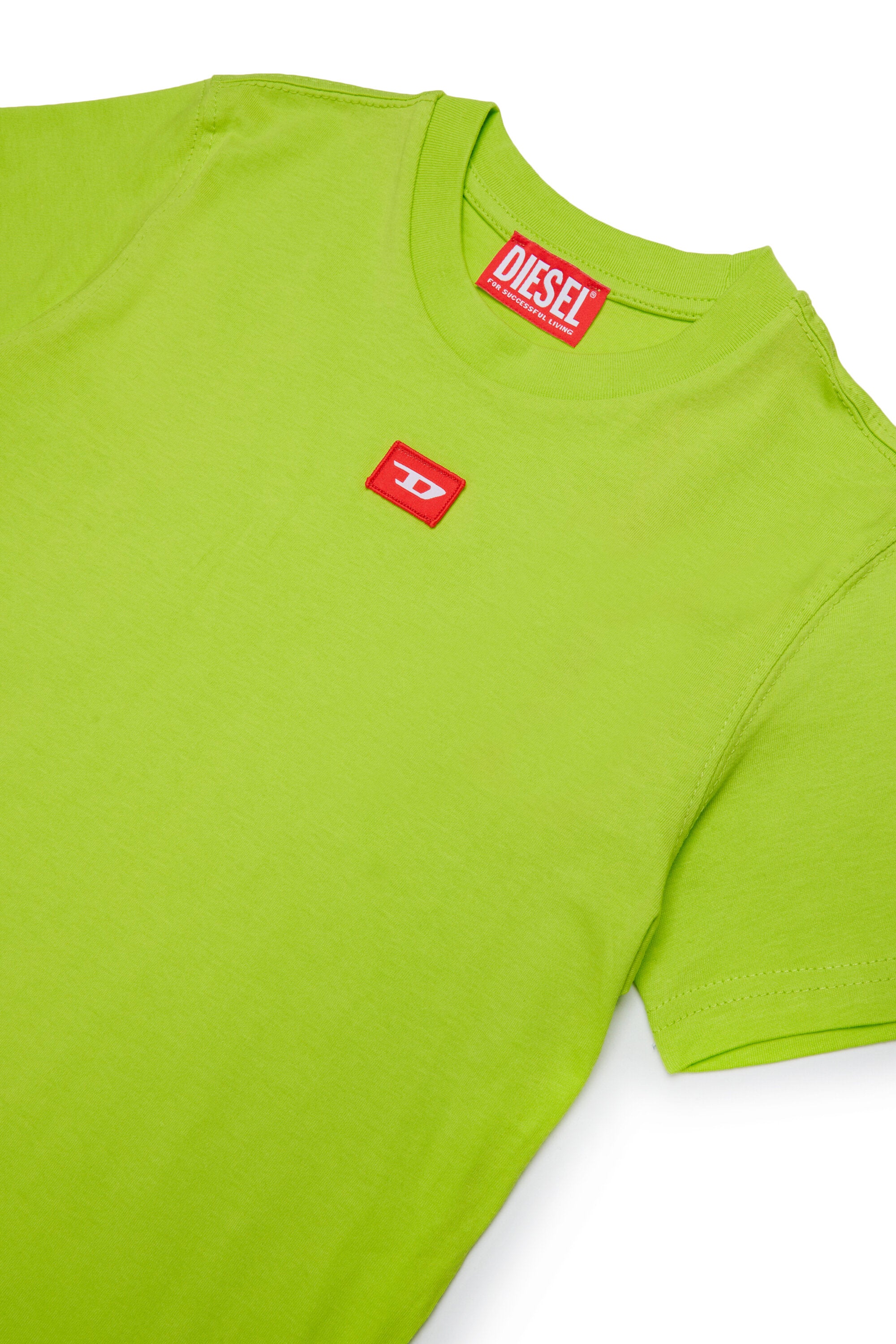 T-shirt in jersey con patch D rossa