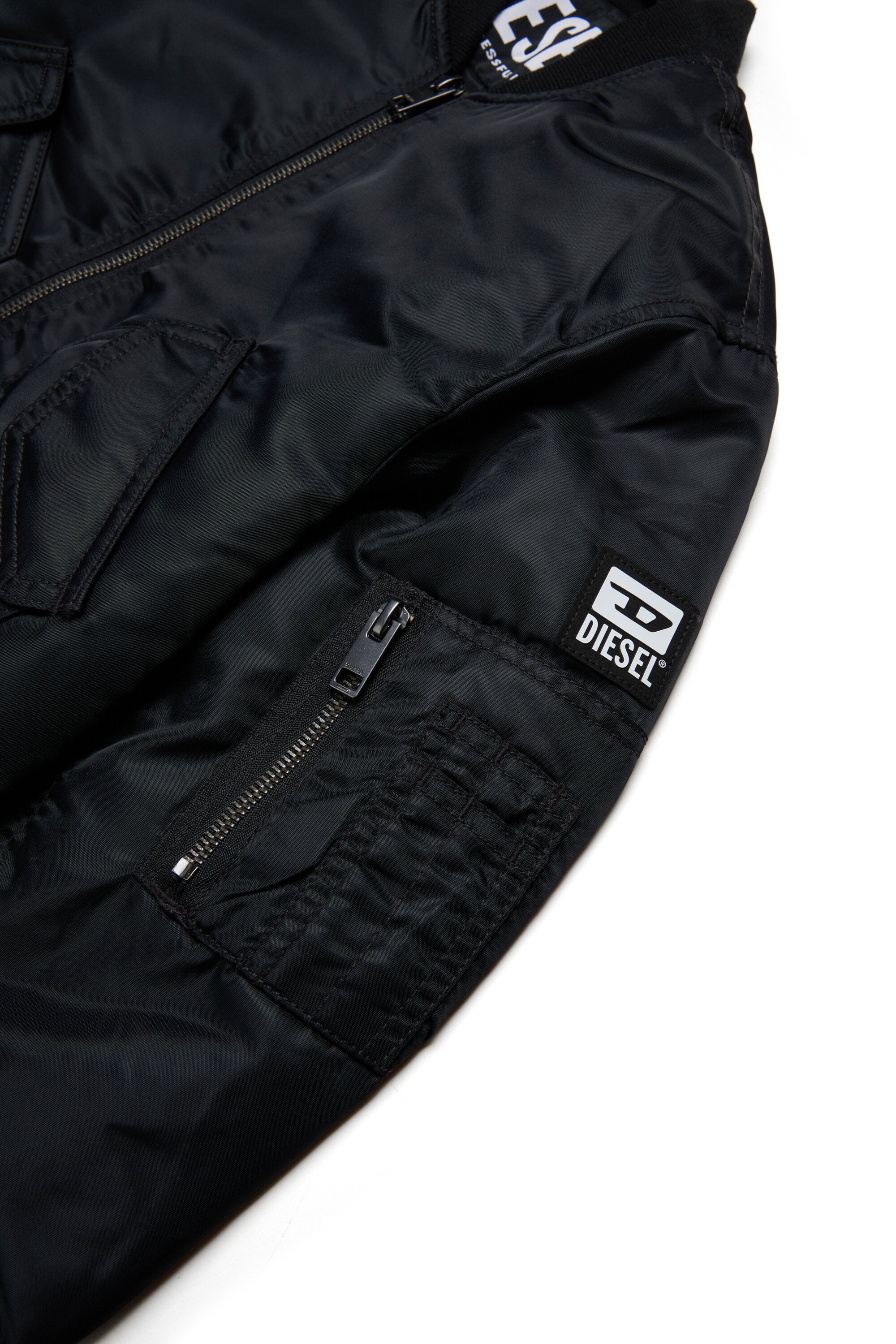 Giacca bomber con logo e tasche con zip