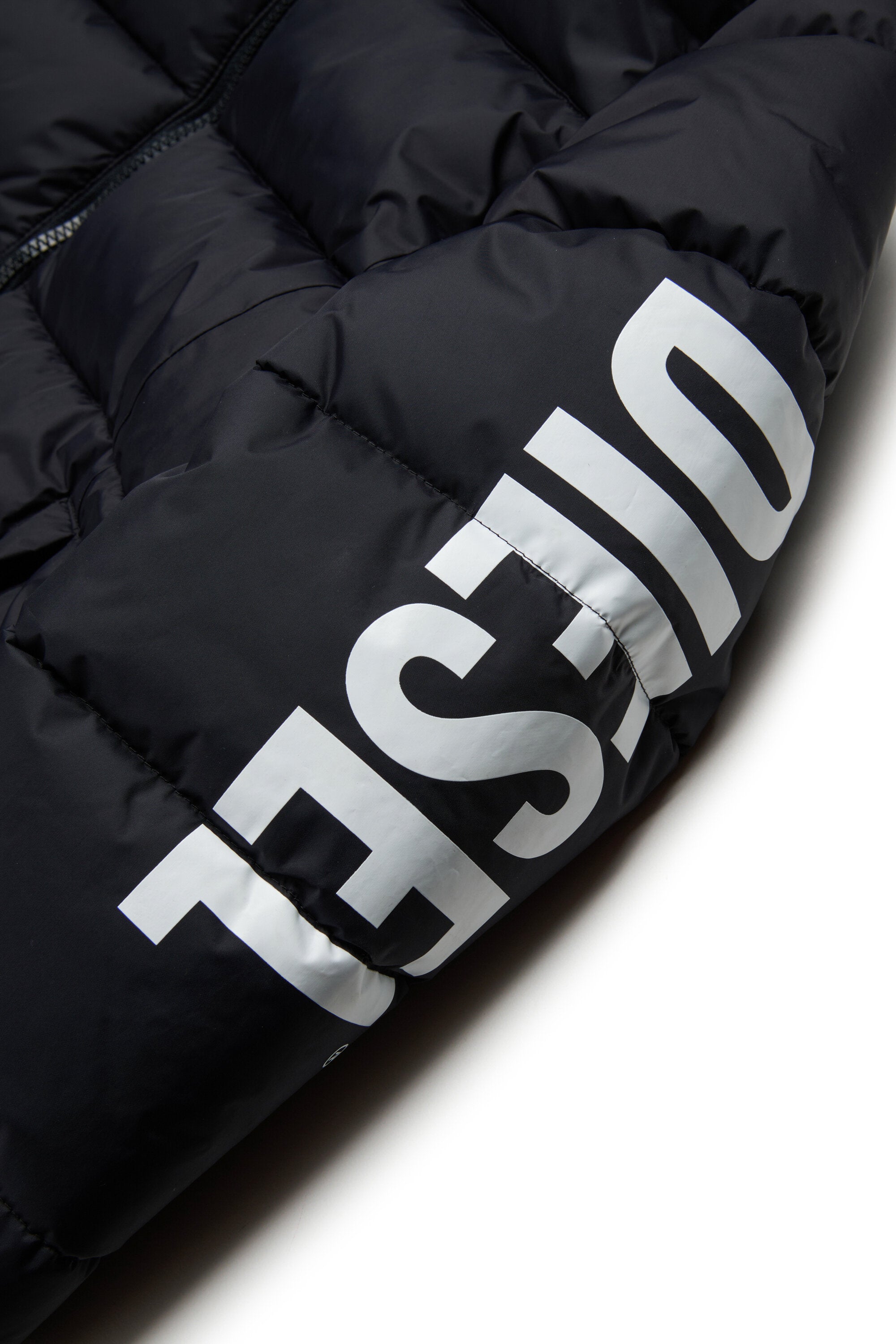 Steppjacke mit Logo