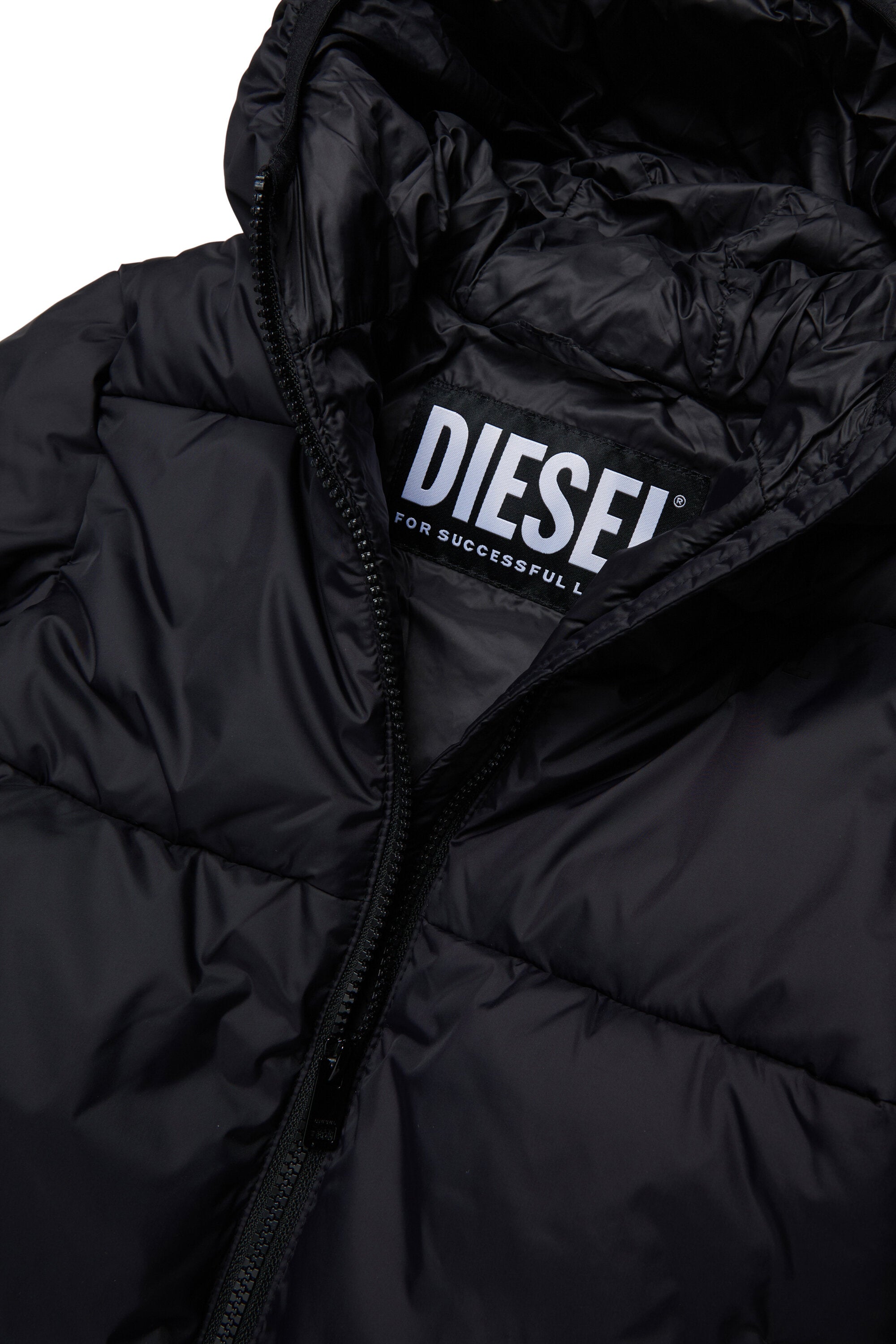 Steppjacke mit Logo