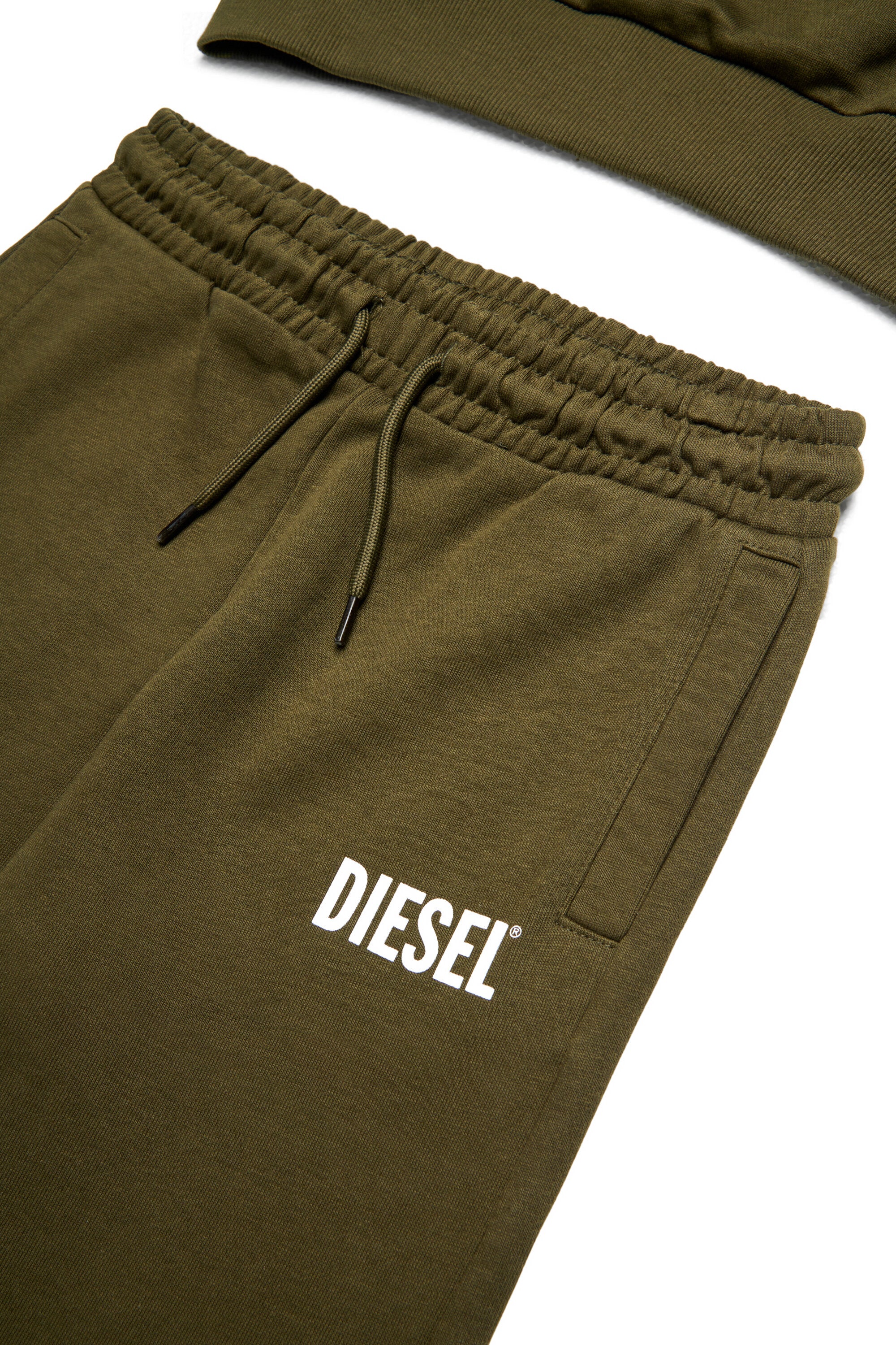 Trainingsanzug mit Diesel-Logo