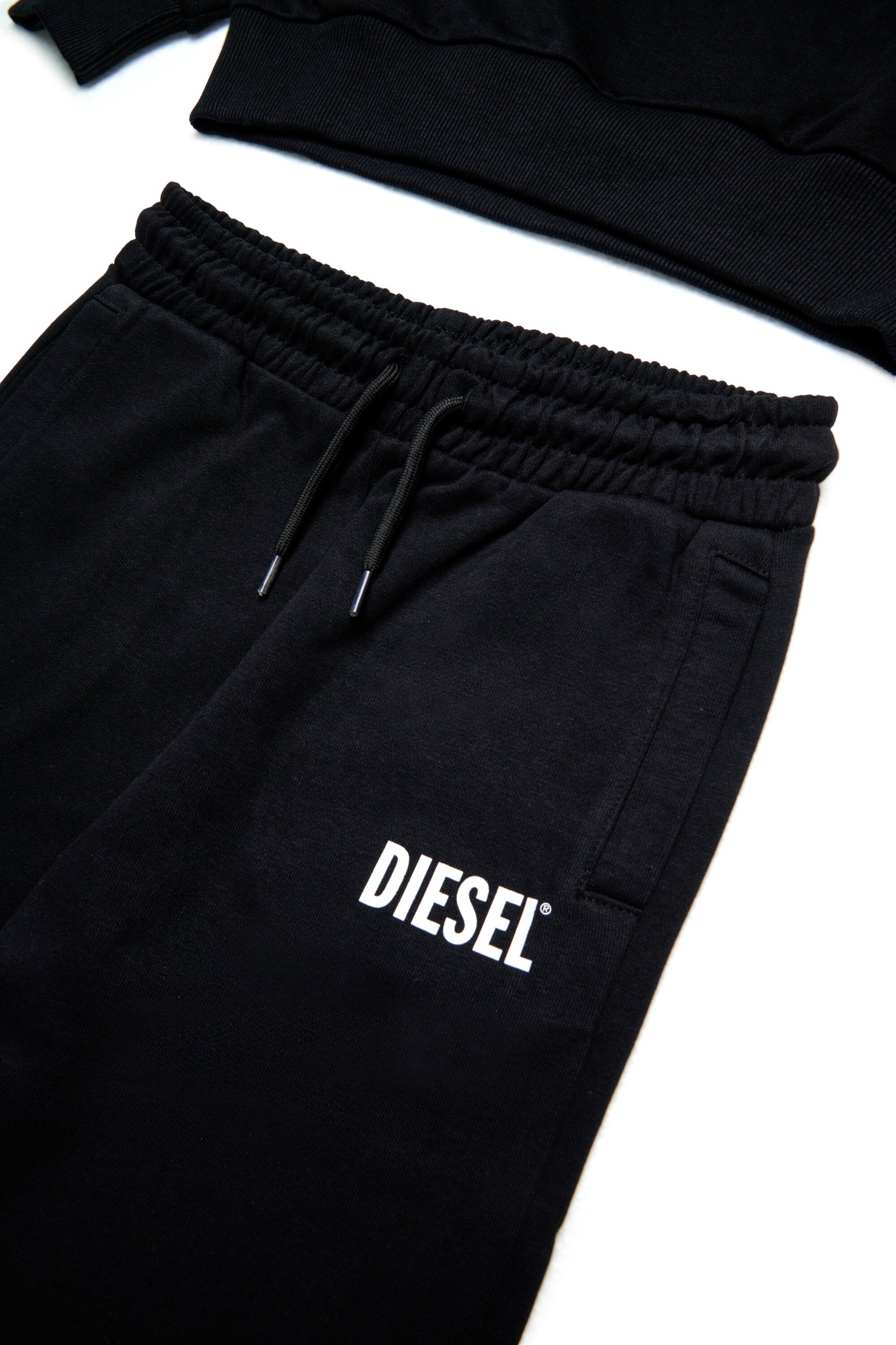 Trainingsanzug mit Diesel-Logo