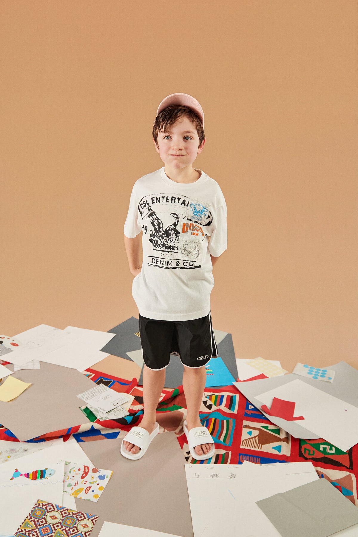 T-shirt con logo stampato