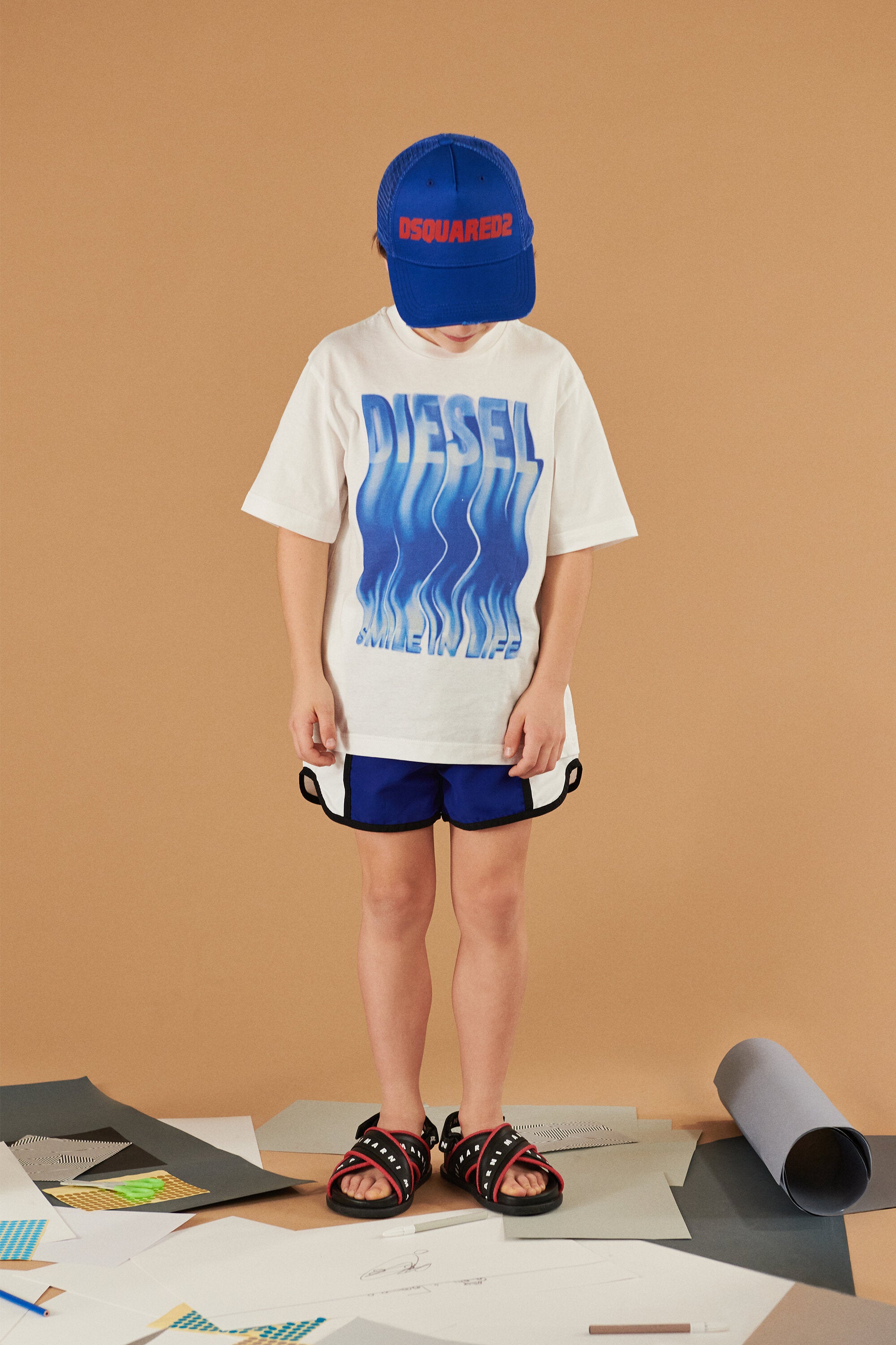 T-Shirt mit wellenförmigem Logo