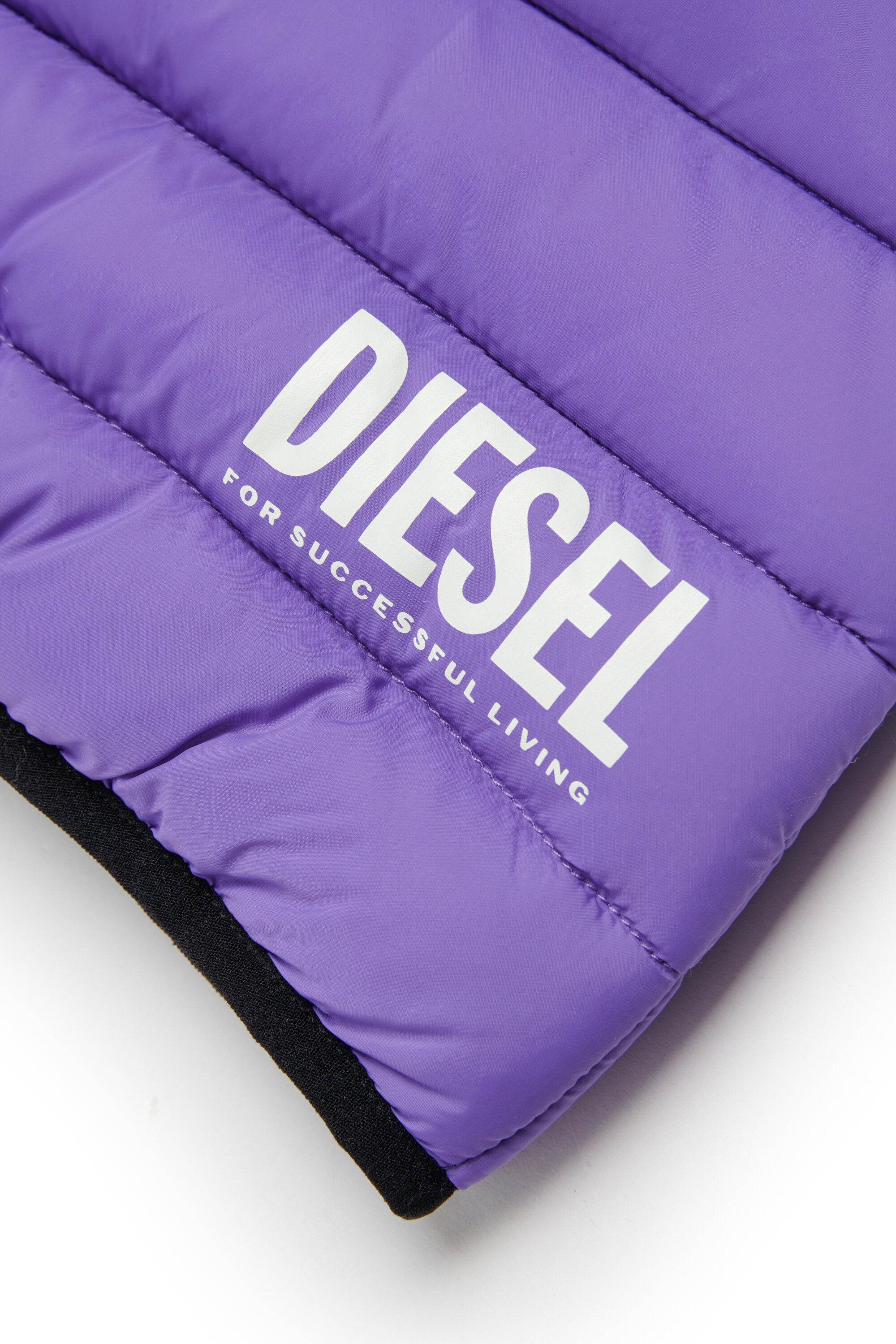 Padded jacket with printed logo