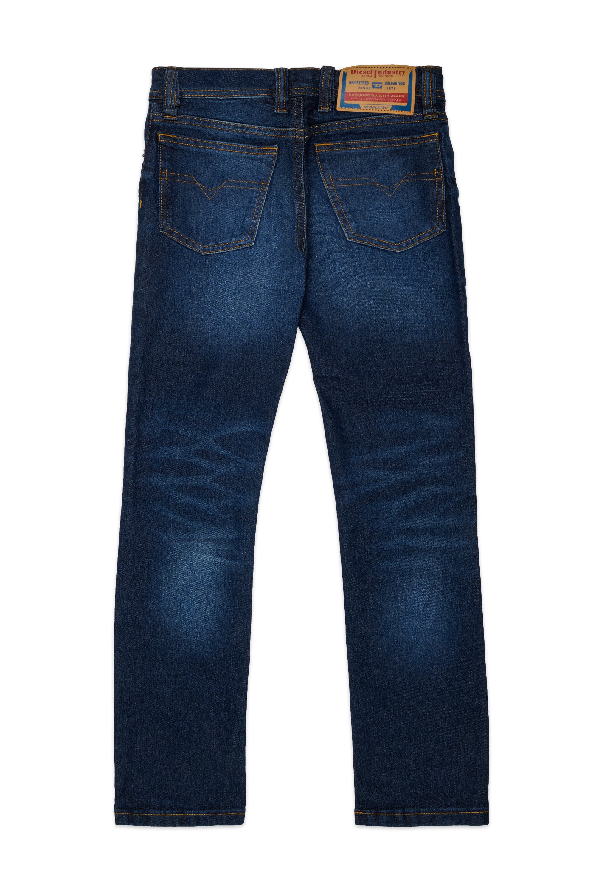 Jeans slim fit lavaggio blu medio