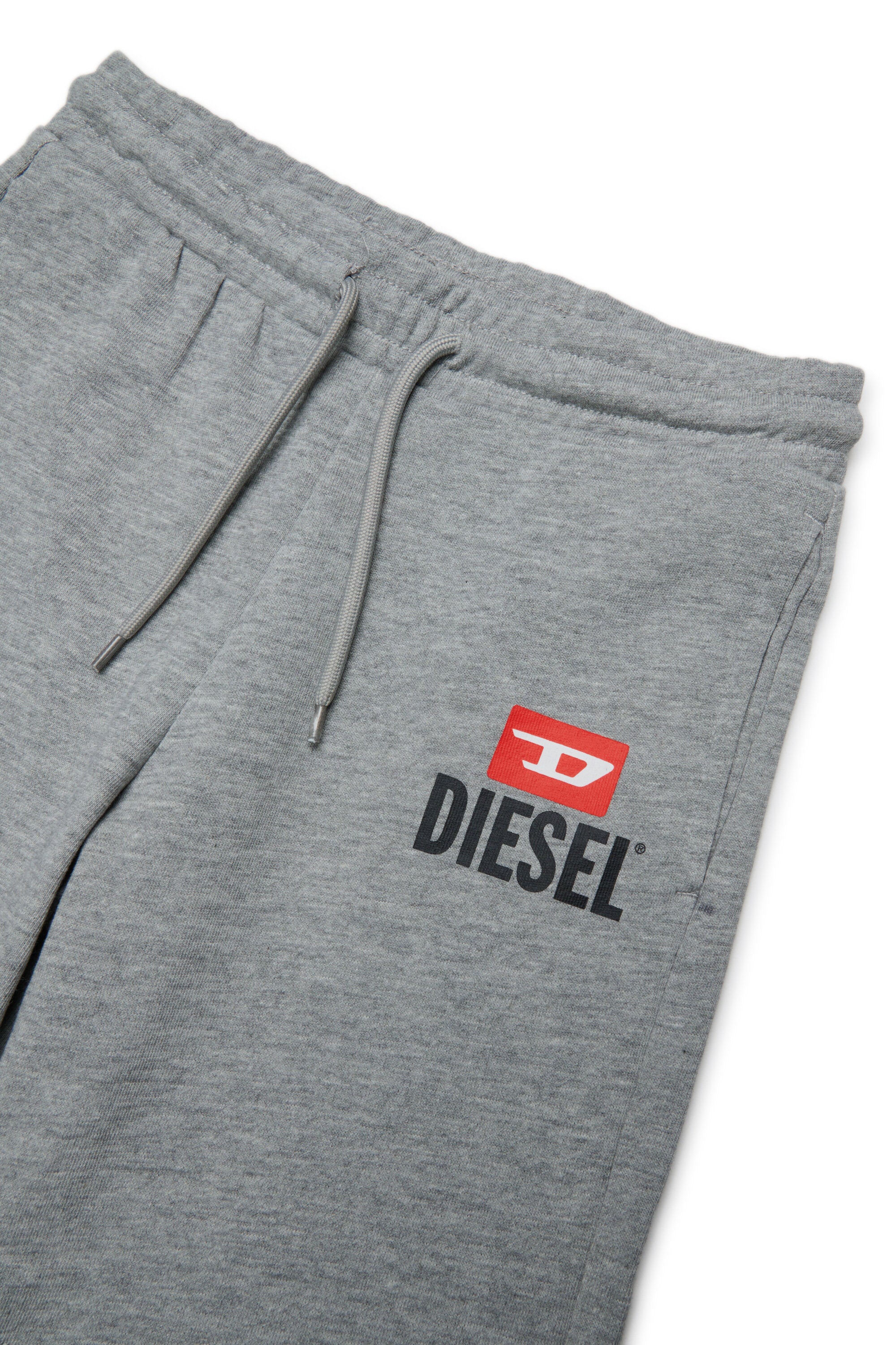Fleece shorts with logo