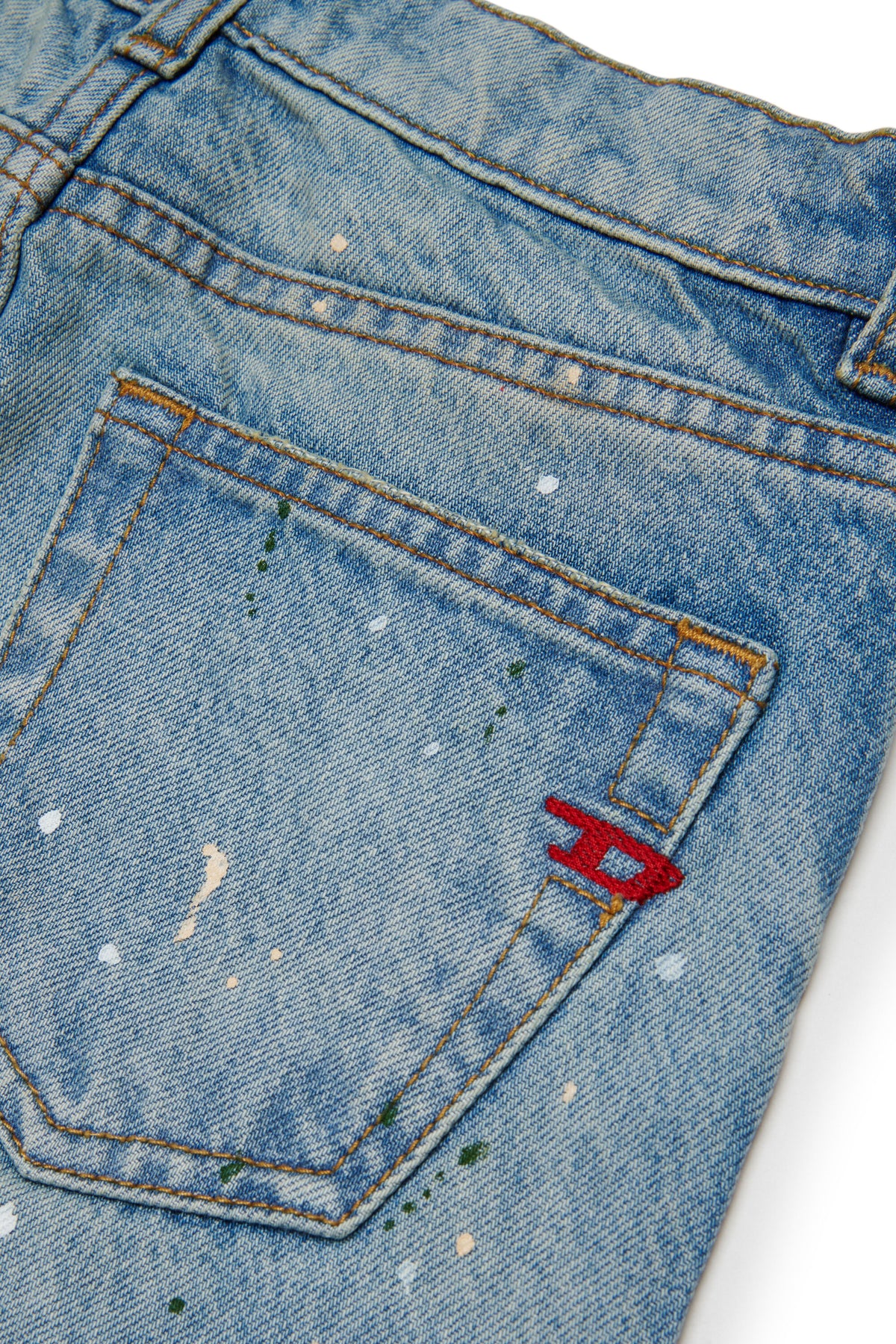 Jeans coupe flare effet usé - D-Aromy