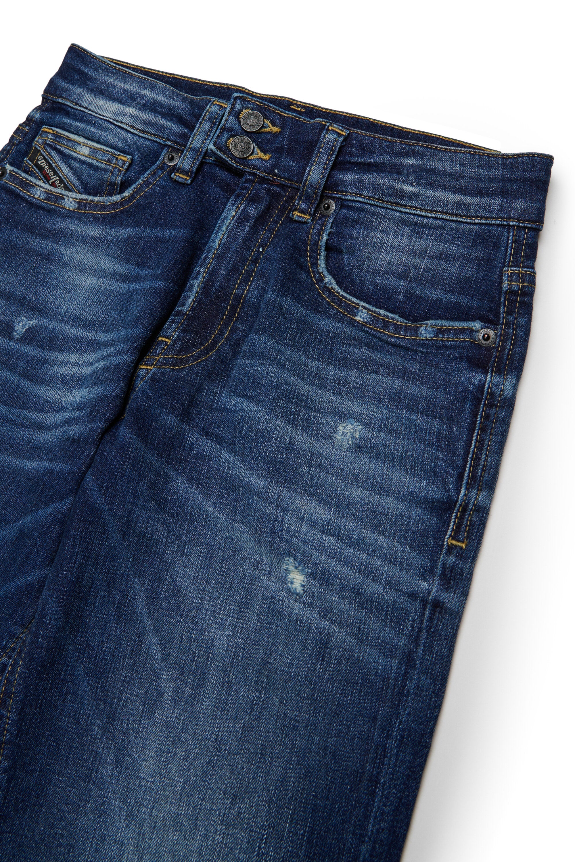 Relaxed-Passform Jeans in mittelblauer Waschung - D-Maki