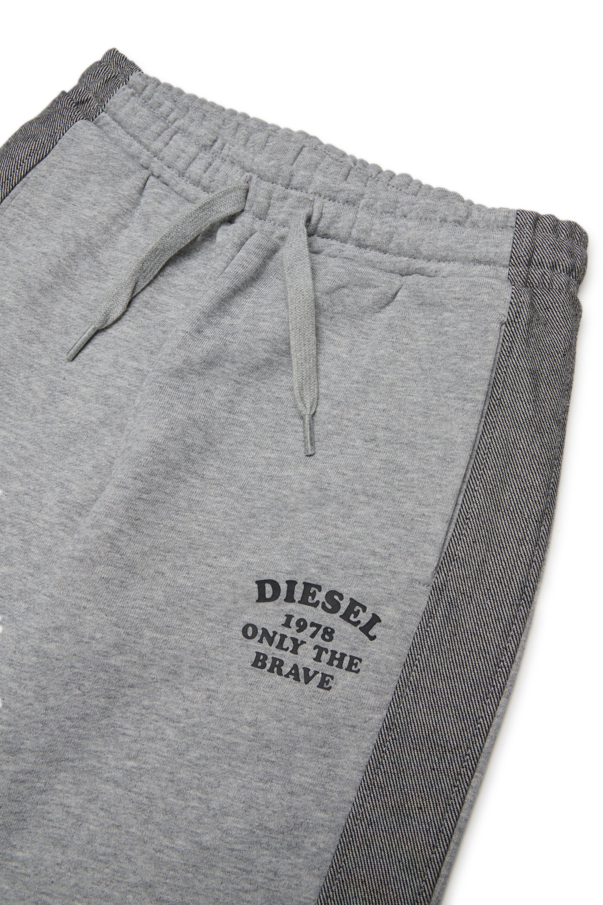 Sweatpants mit Logo