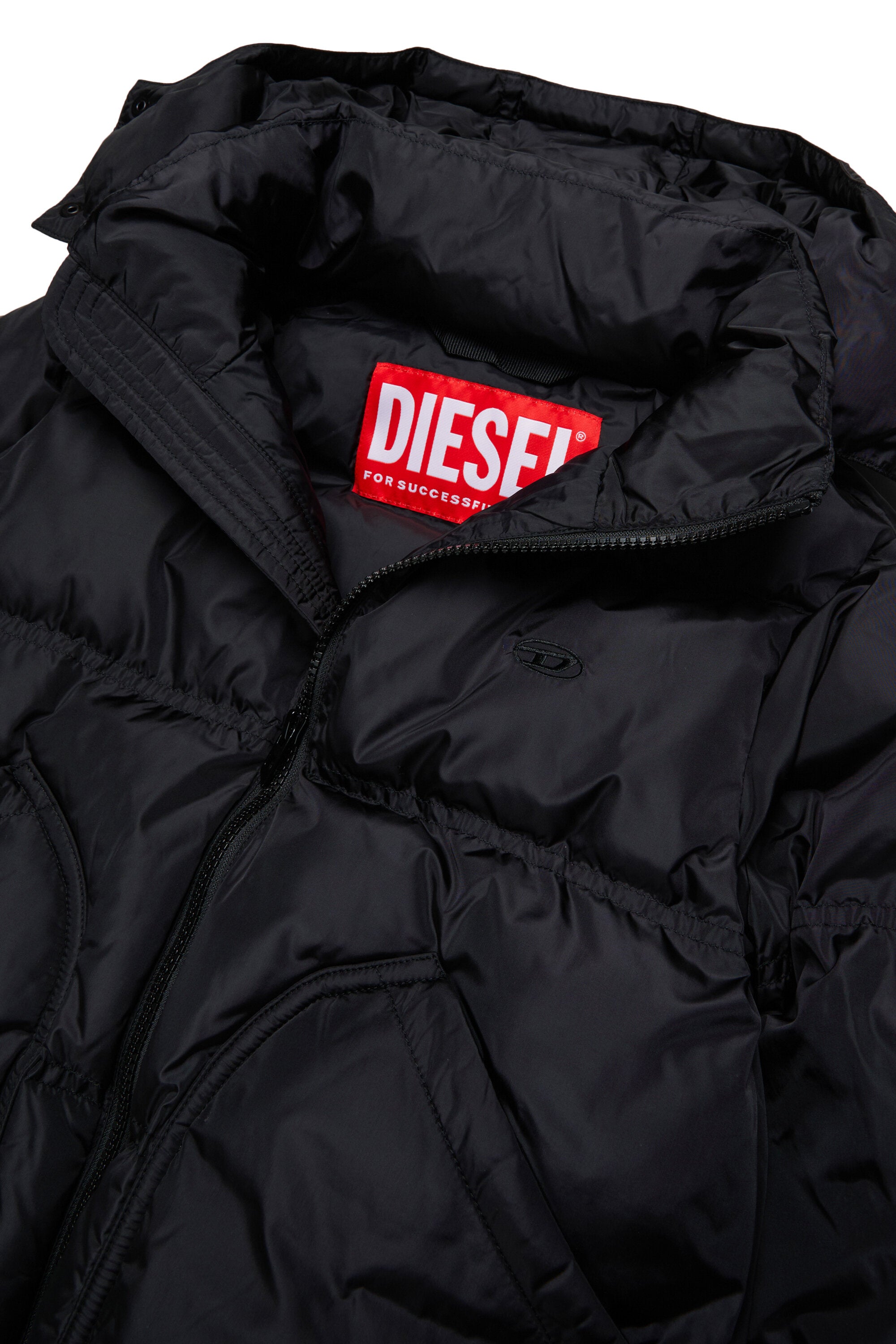 Gefütterte Jacke mit aufgedrucktem Logo