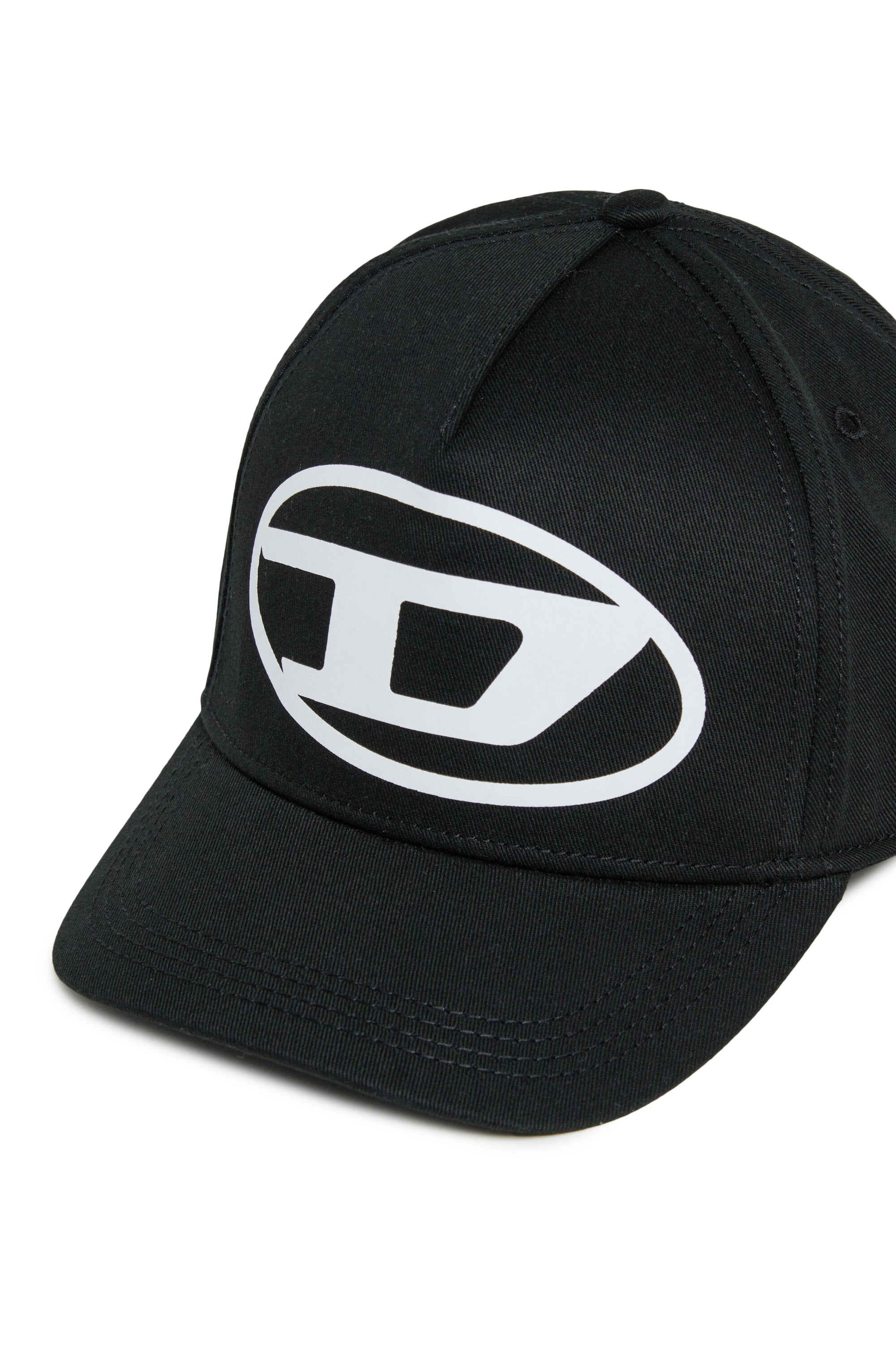 Baseball cap with logo