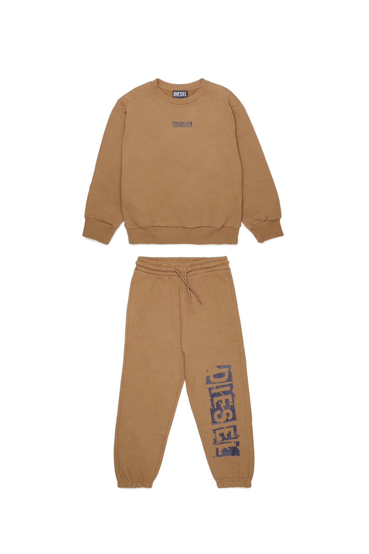 Tracksuit with logo